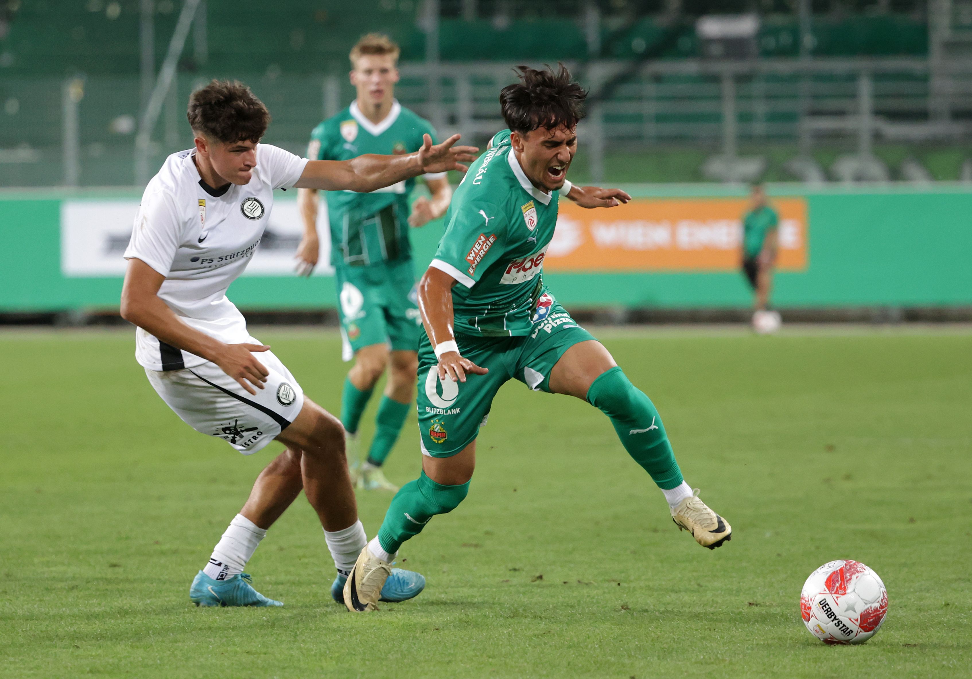 Die beiden zweiten Mannschaften von Sturm und Rapid trafen bereits in der 2. Liga aufeinander.