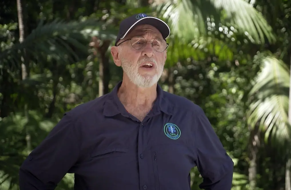 Dr. Bob hat in seinen 20 Jahren als TV-Doc viele Camper verarztet.