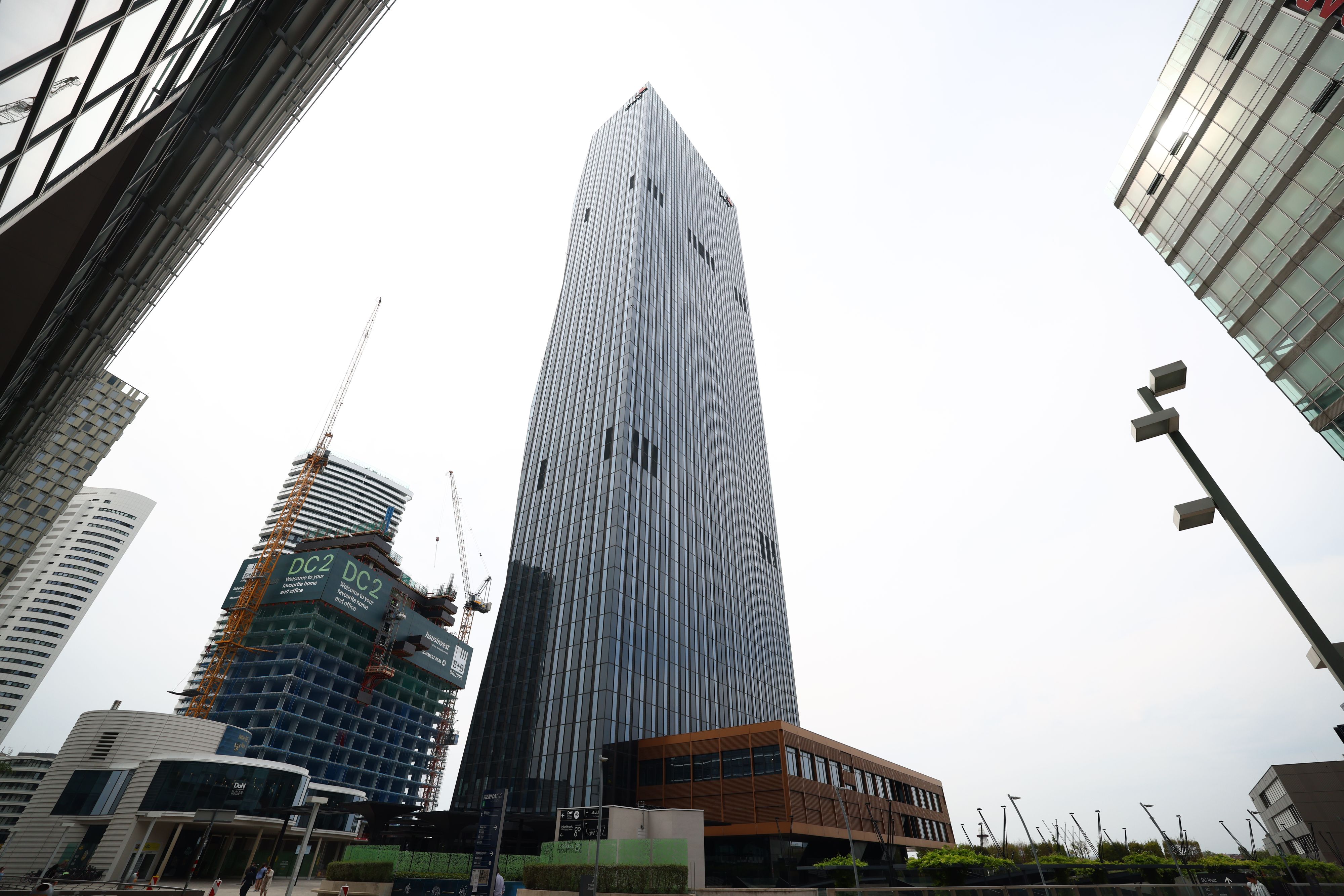 Der DC Tower 1 ist Österreichs höchstes Bürogebäude.