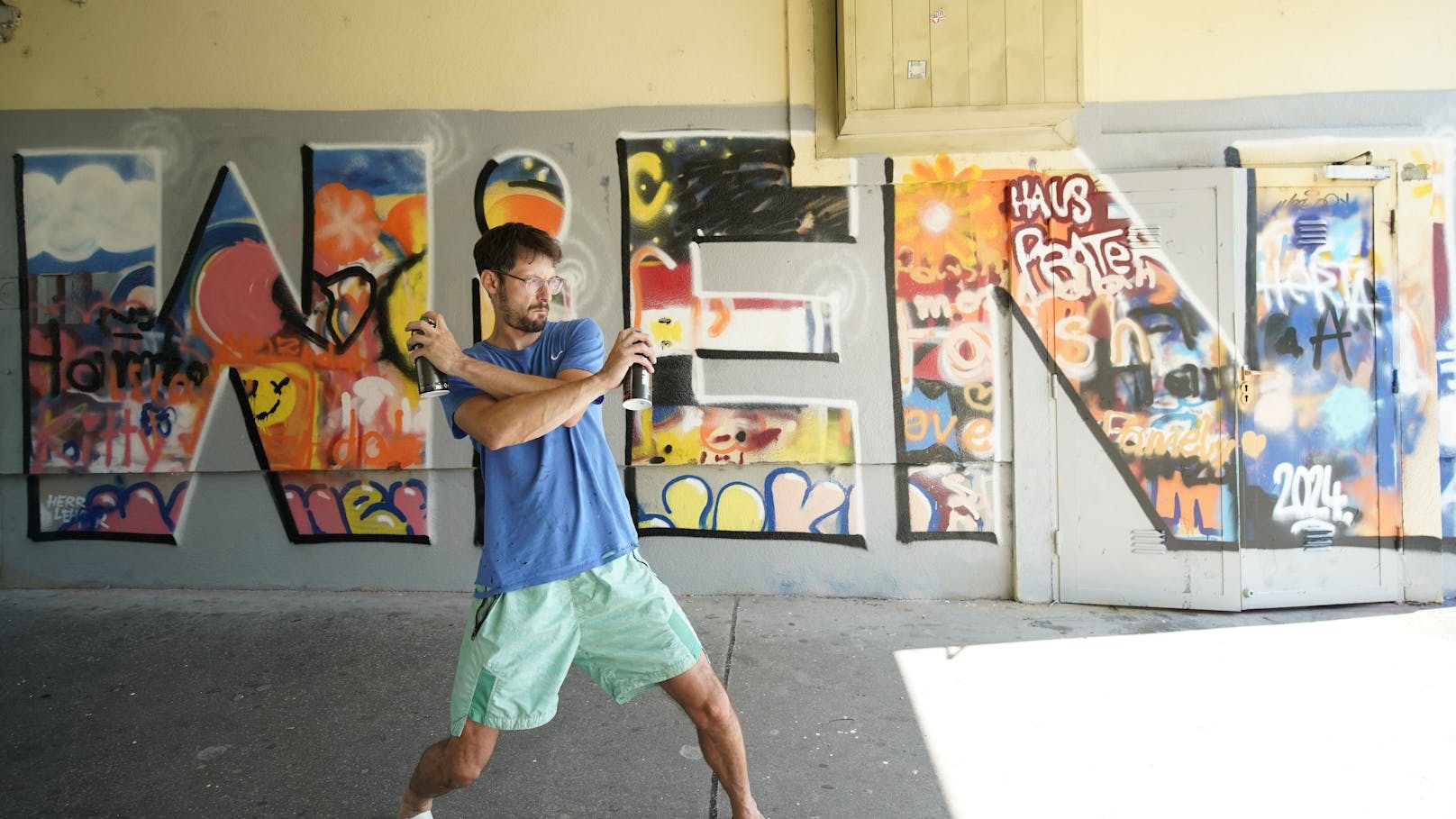 Das war der "Streich" des Calle Libre Festivals. Dieses Wien-Werk entstand mit Bewohnern aus dem Gemeindebau.