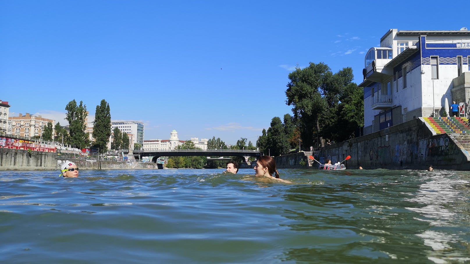 Platsch! Großer Schwimmevent im Donaukanal