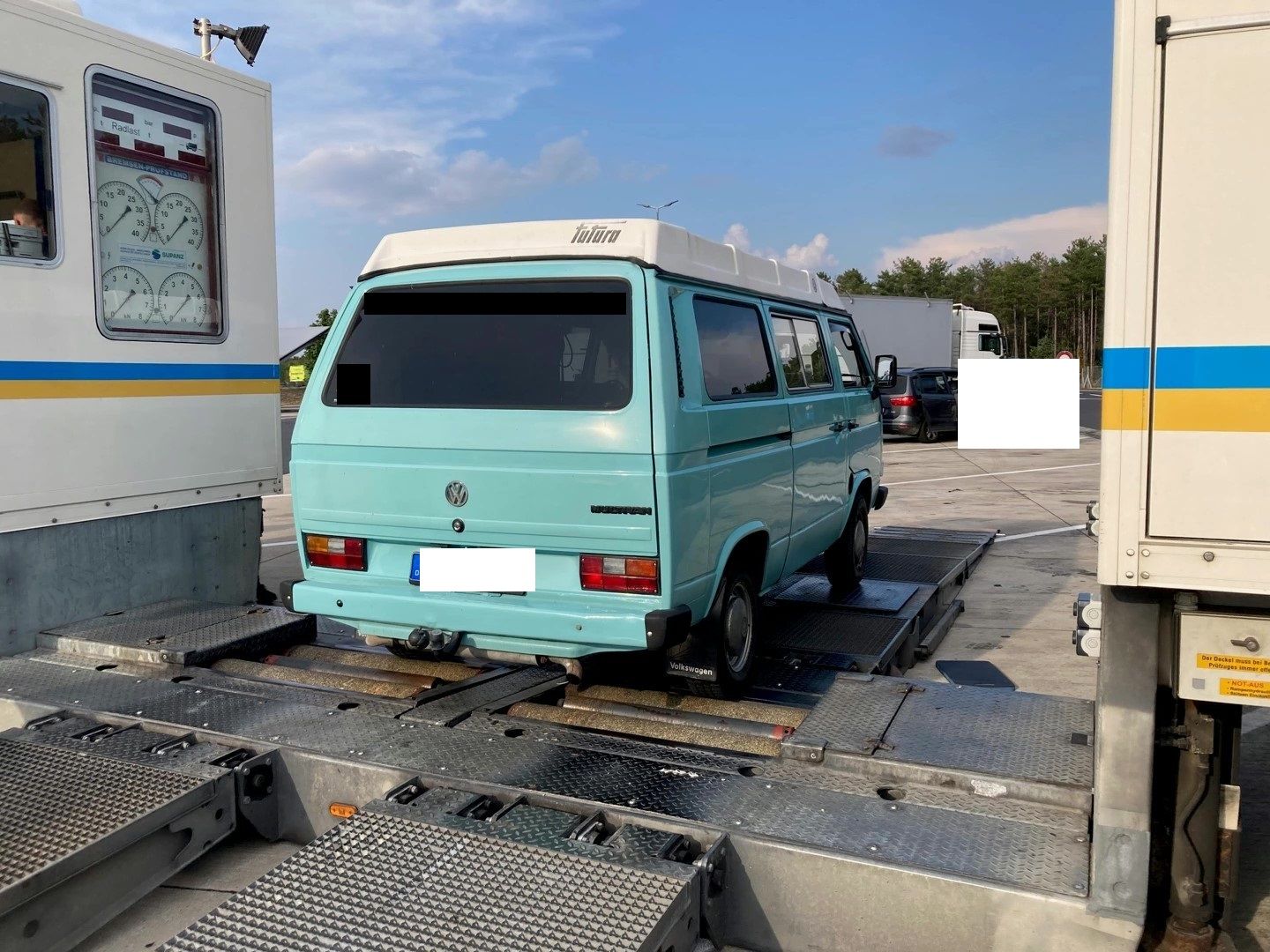 Bei den Schwerpunktkontrollen auf dem A1 Rastplatz Wr. Neustadt war auch ein Prüfzug vor Ort.