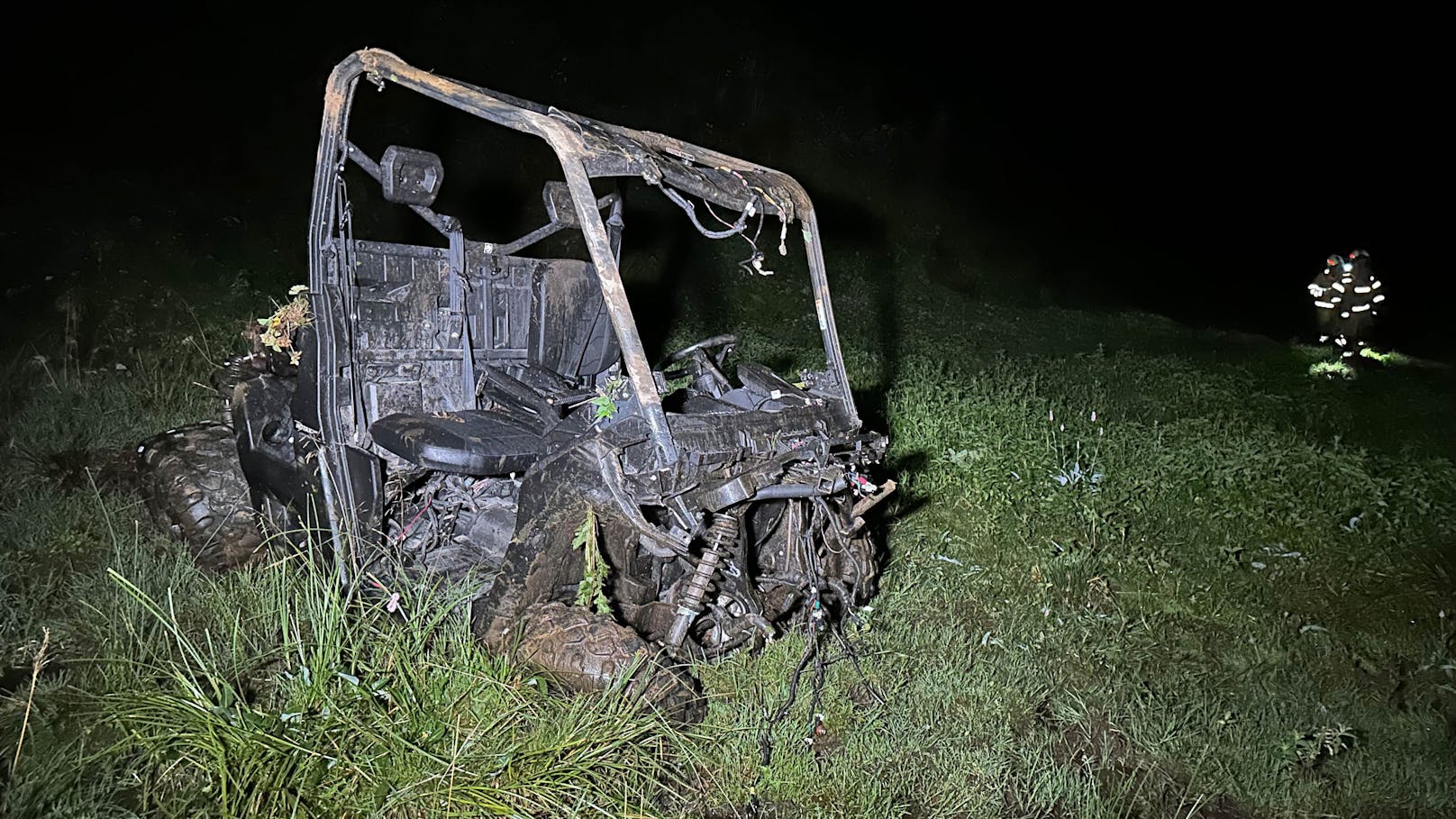 Drei Freunde aus Quad geschleudert – 22-Jähriger tot