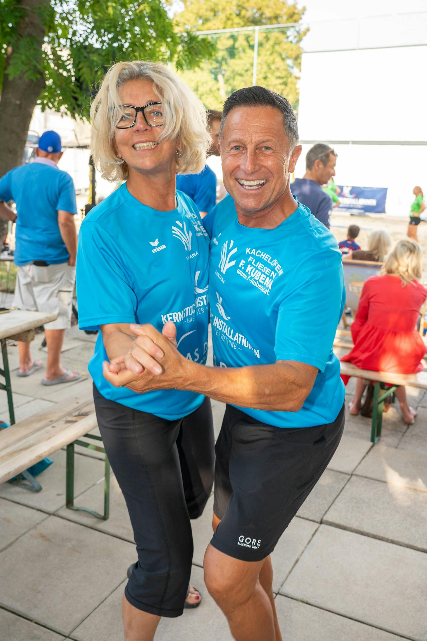 Emese Hunyady und Hans Enn wagten auch ein Tänzchen.