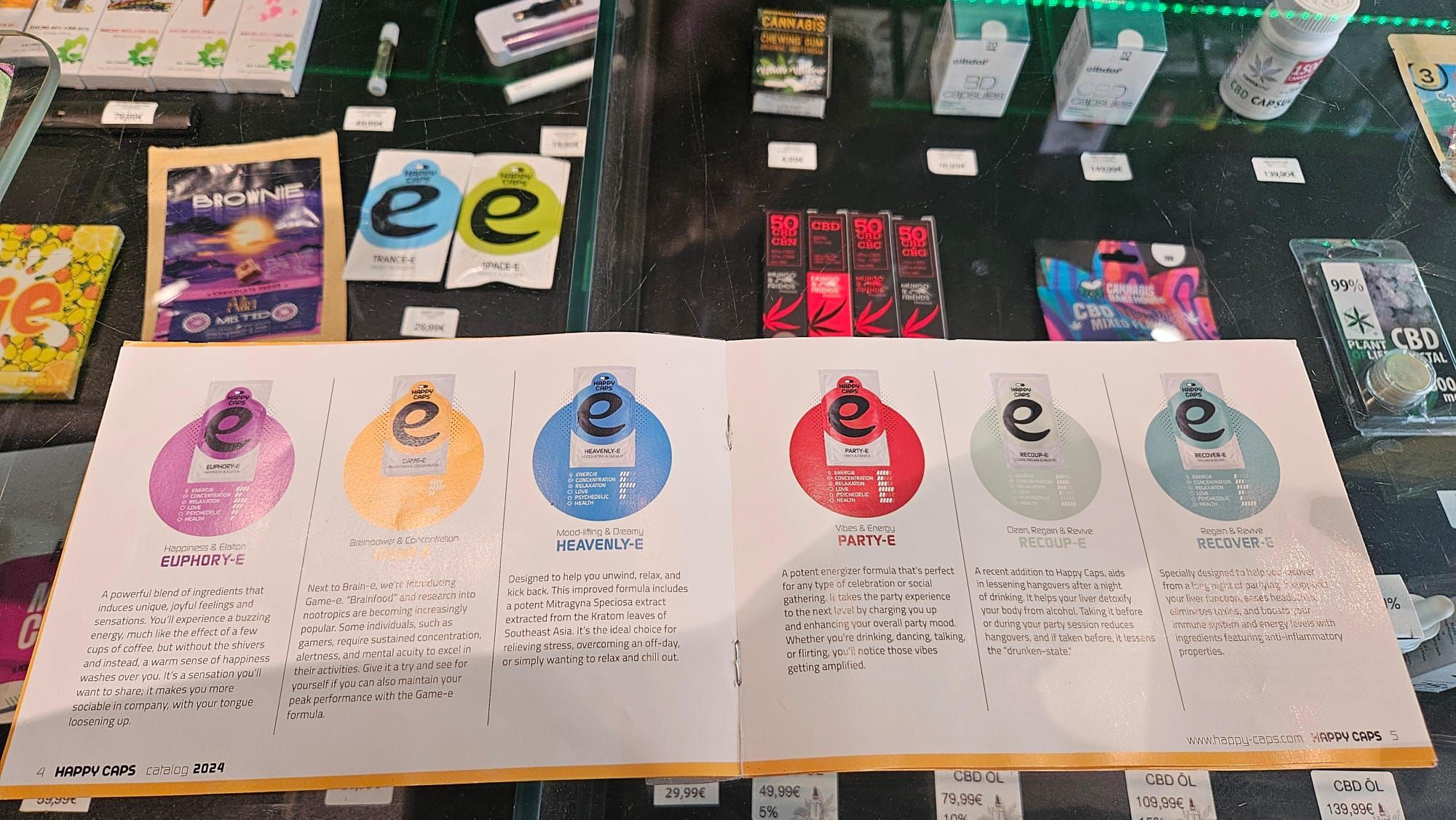 Auch nach der emotionalen Diskussion um LSA werden die Pillen in einem Linzer Shop noch verkauft.