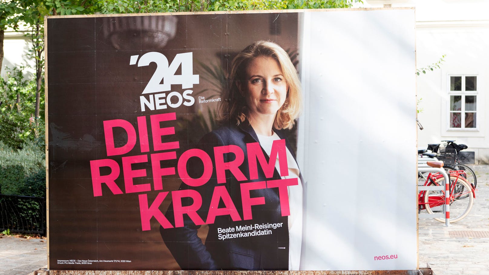 Die Wahlplakate der NEOS.