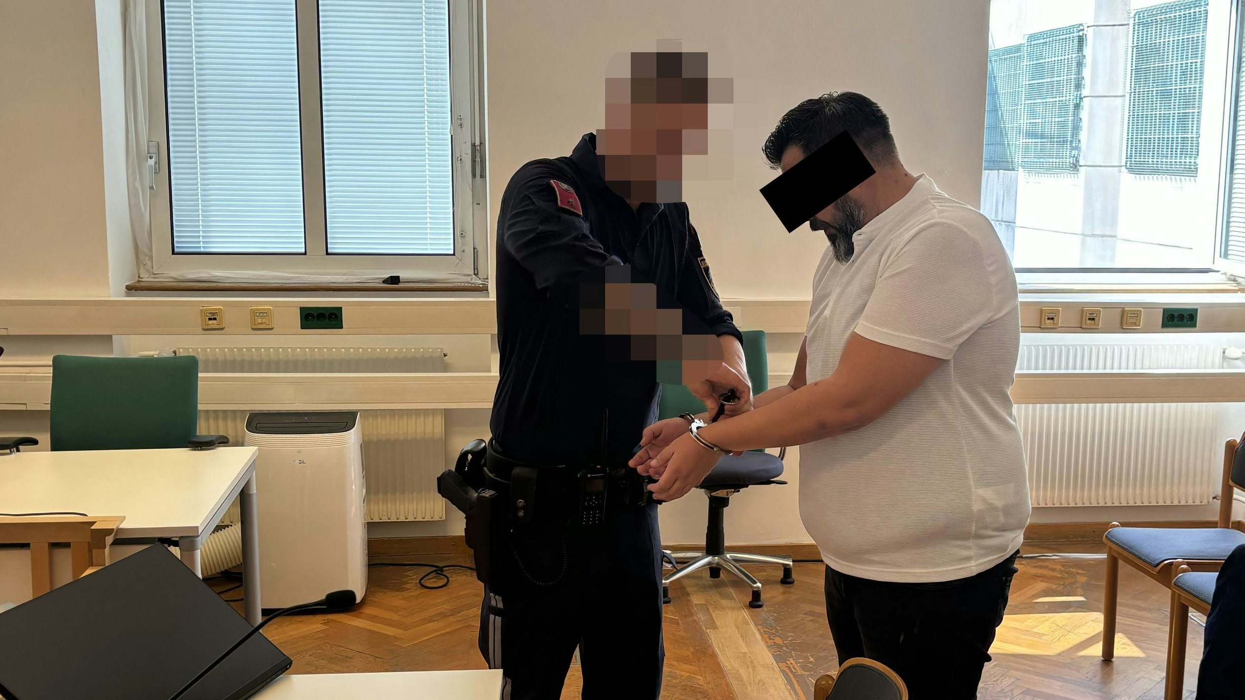 Der Geldkurier der Wahrsagerin stand nun vor Gericht. 