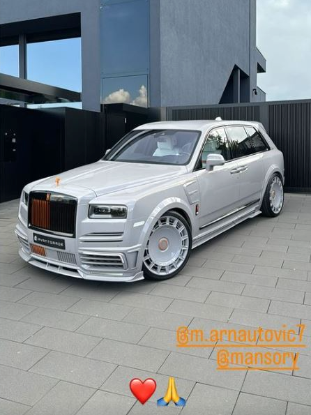Marko Arnautovic postete sein neues Auto auf Instagram.