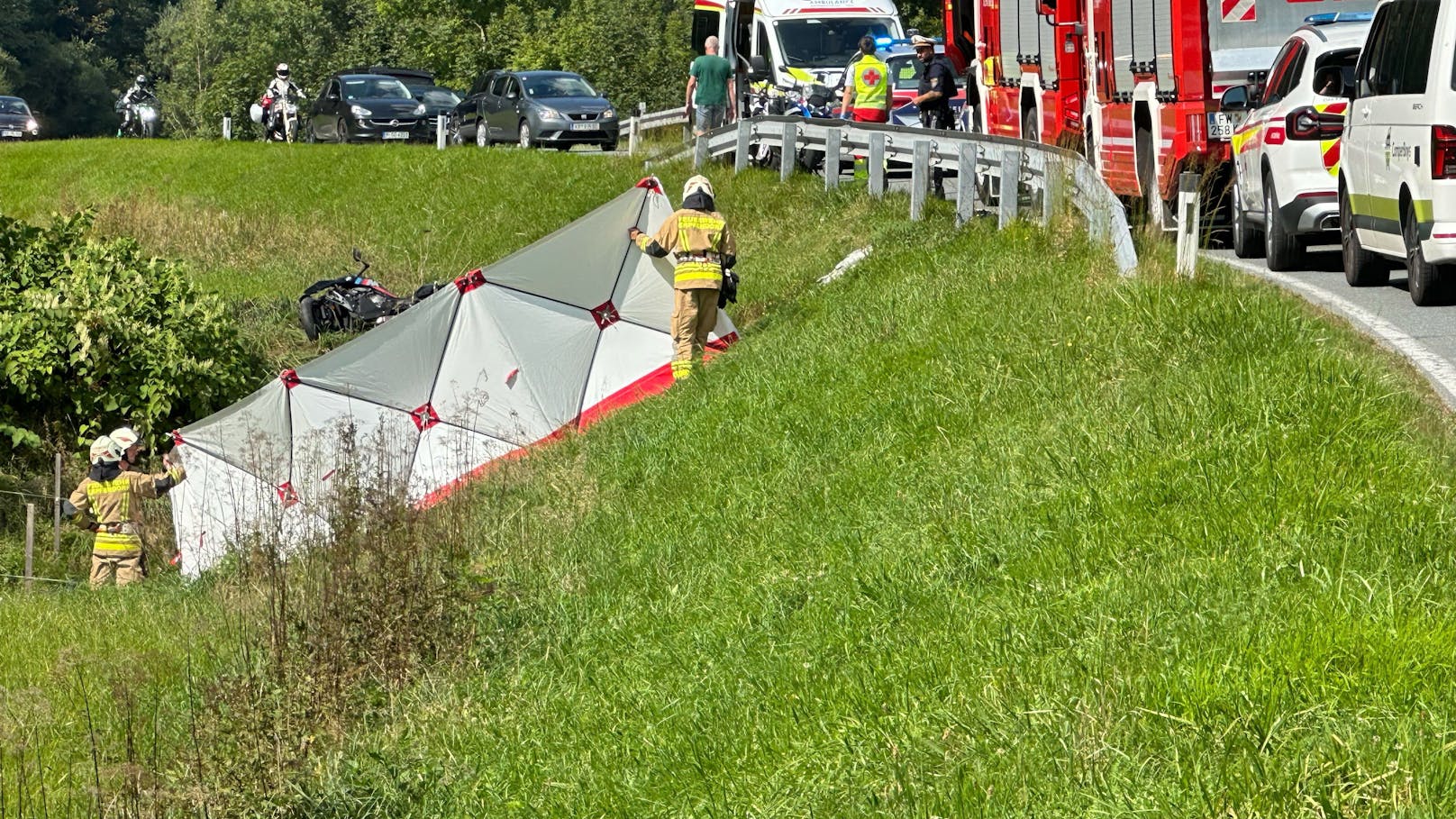 Zahlreiche Einsatzkräfte waren vor Ort.