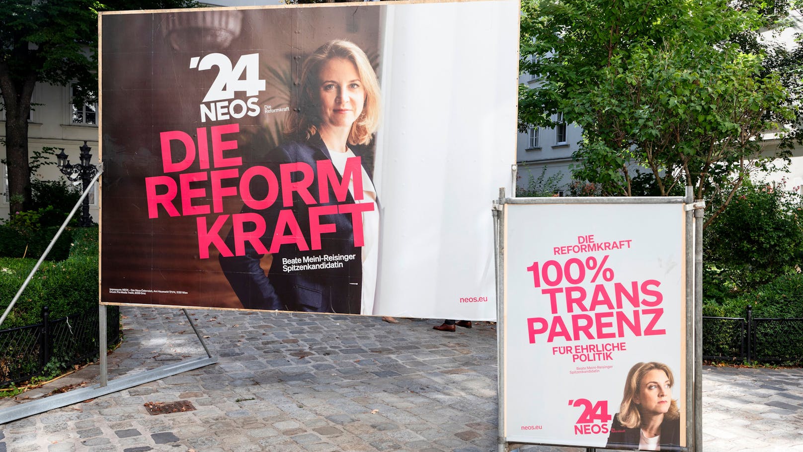 Die Wahlplakate der NEOS.