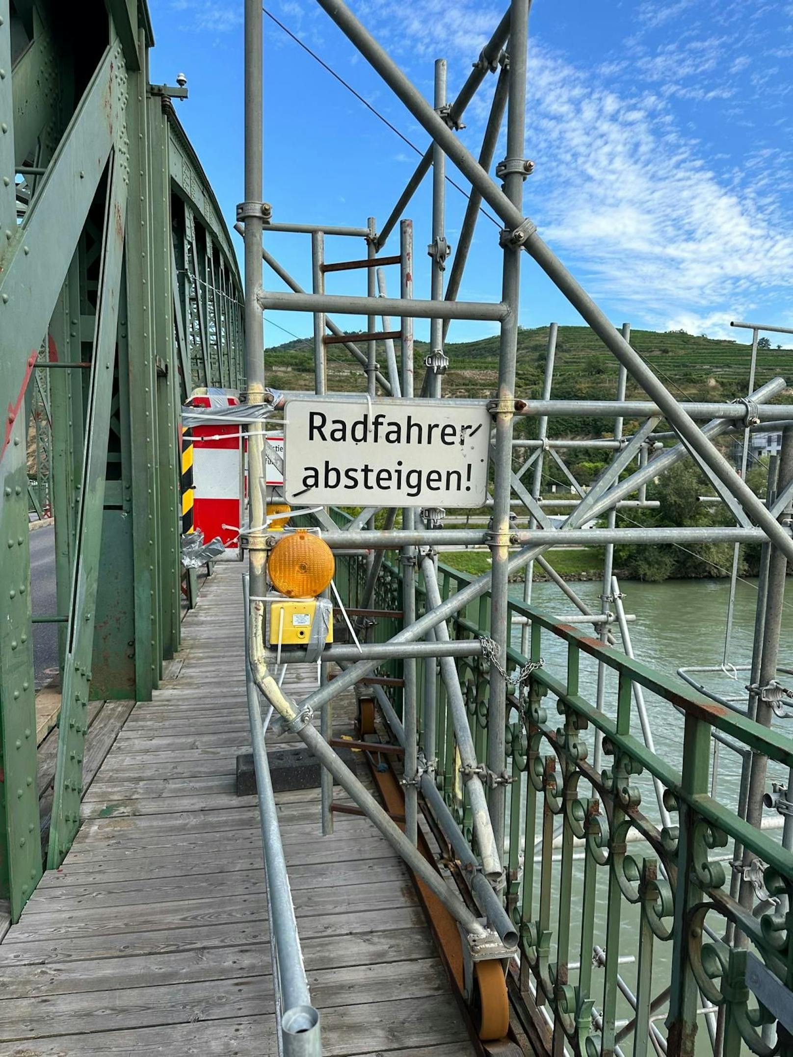 Donaubrücke Stein-Mautern ist sanierungsbedürftig.