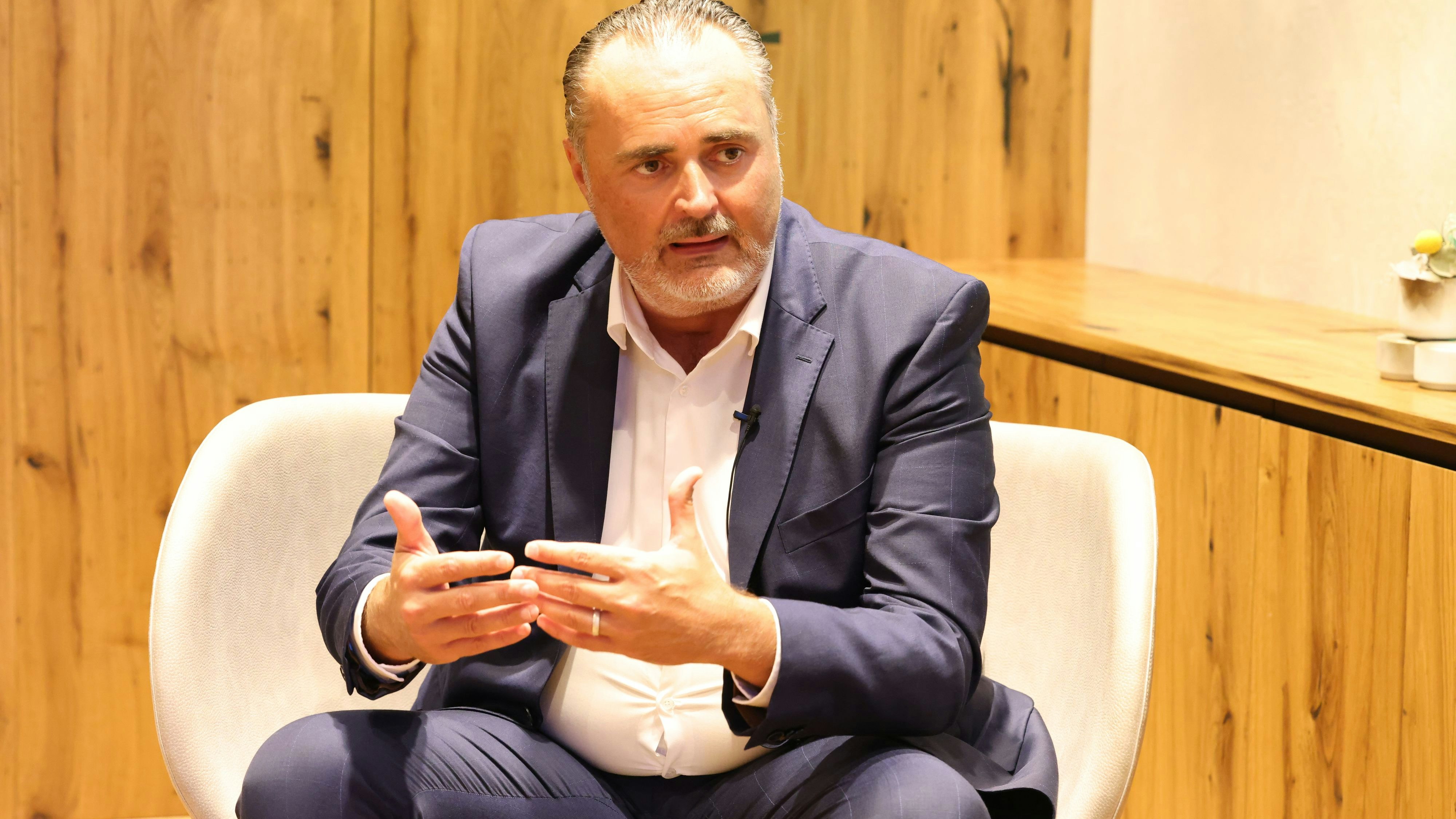 Burgenlands SP-Landeschef rechnet mit Migrationspolitik der Regierung ab und fordert einen klaren Kurswechsel.