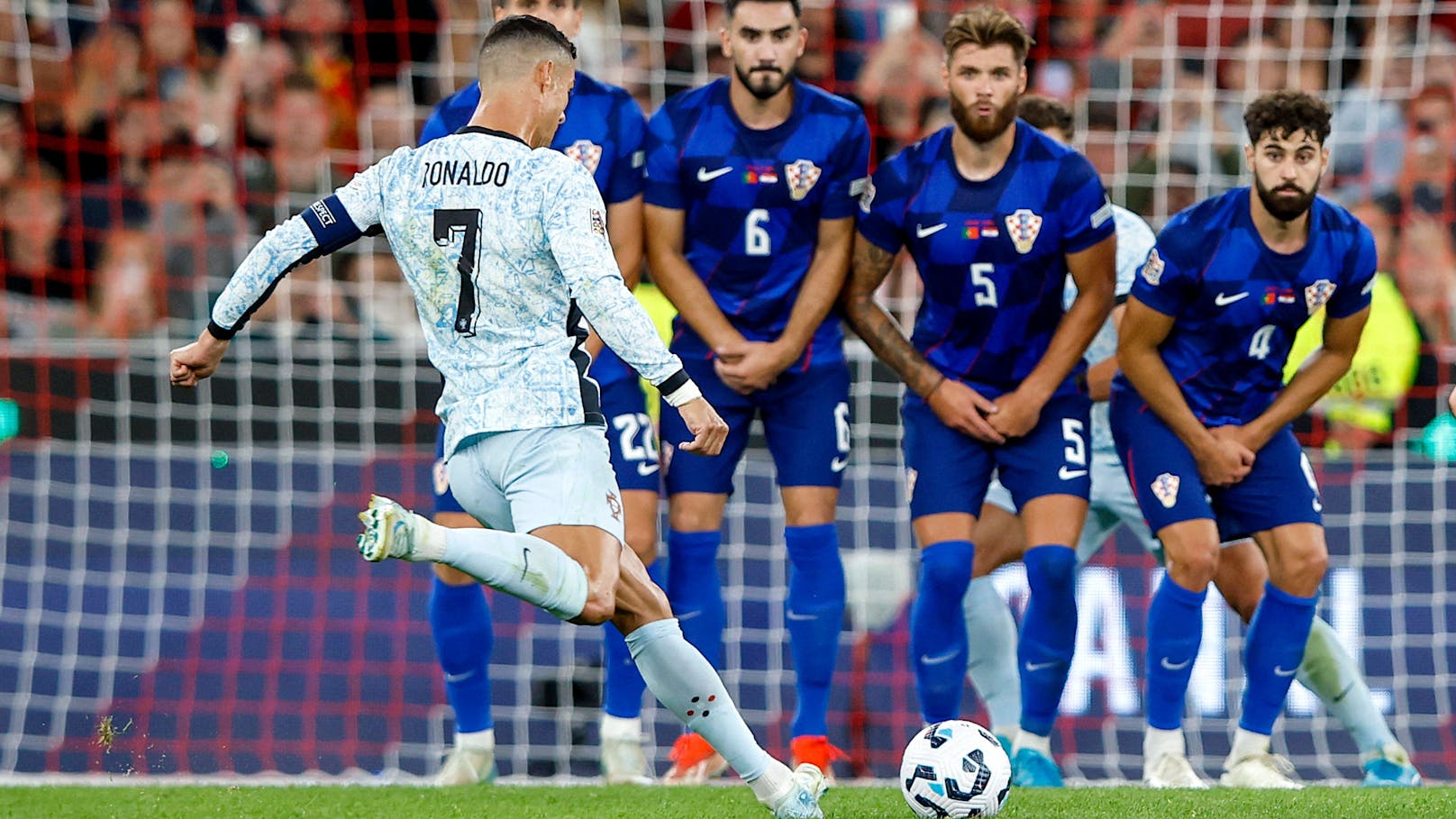 2:1! Ronaldo trifft zum Nations-League-Auftakt