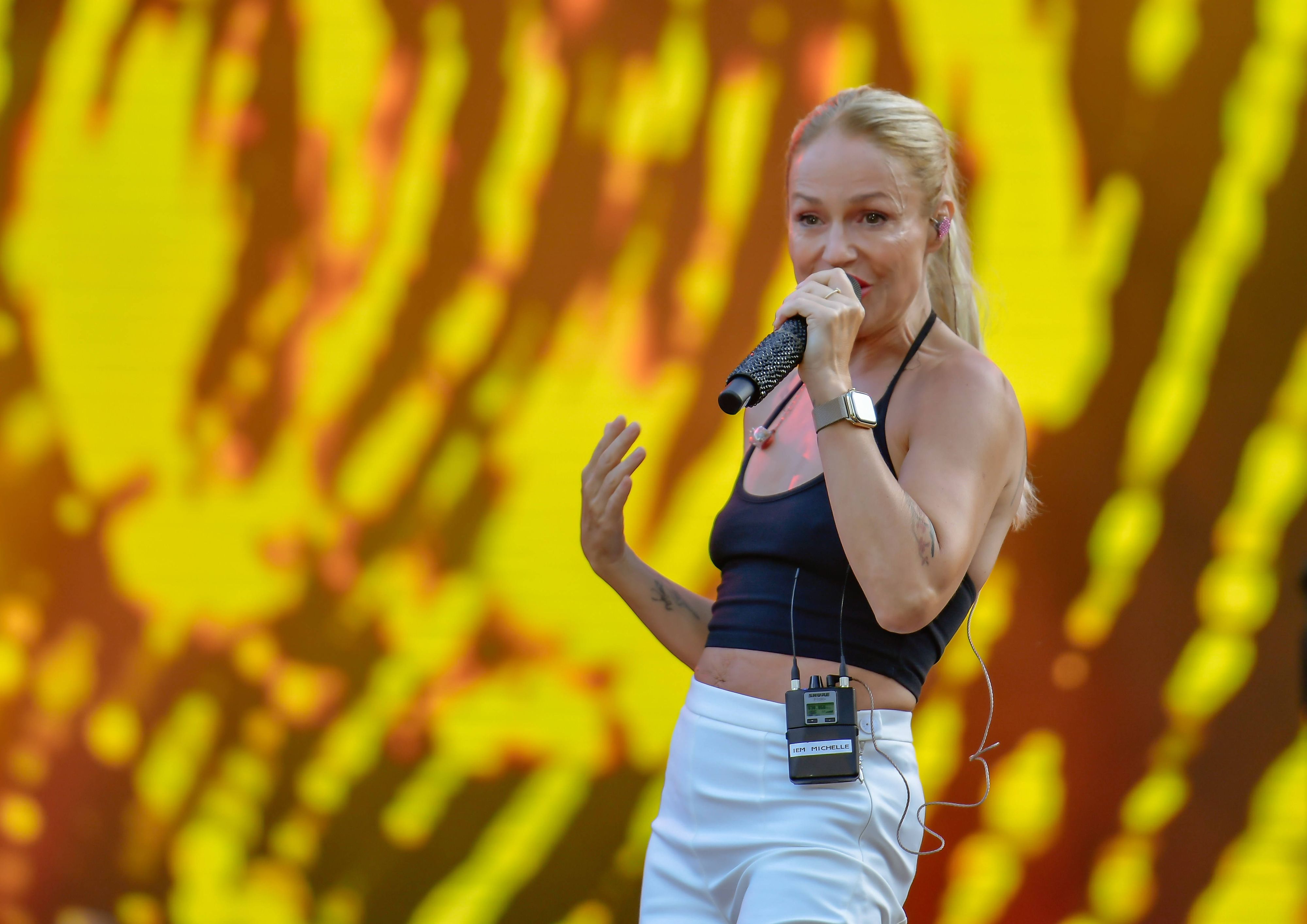 Fans werfen Michelle Beauty-Wahn vor.