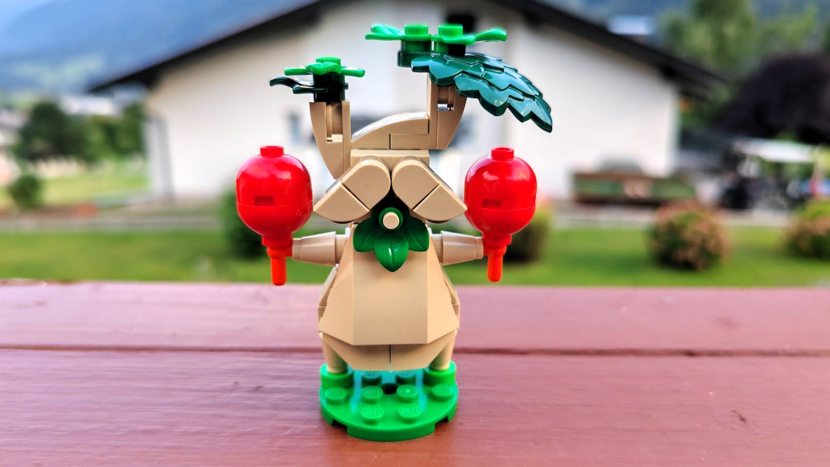 Der Korok Hestu schüttelt in der Lego-Version seine Marakas, Gamer und Gamerinnen kennen ihn als spendablen Gesellen, der das Inventory von Link erweitert.