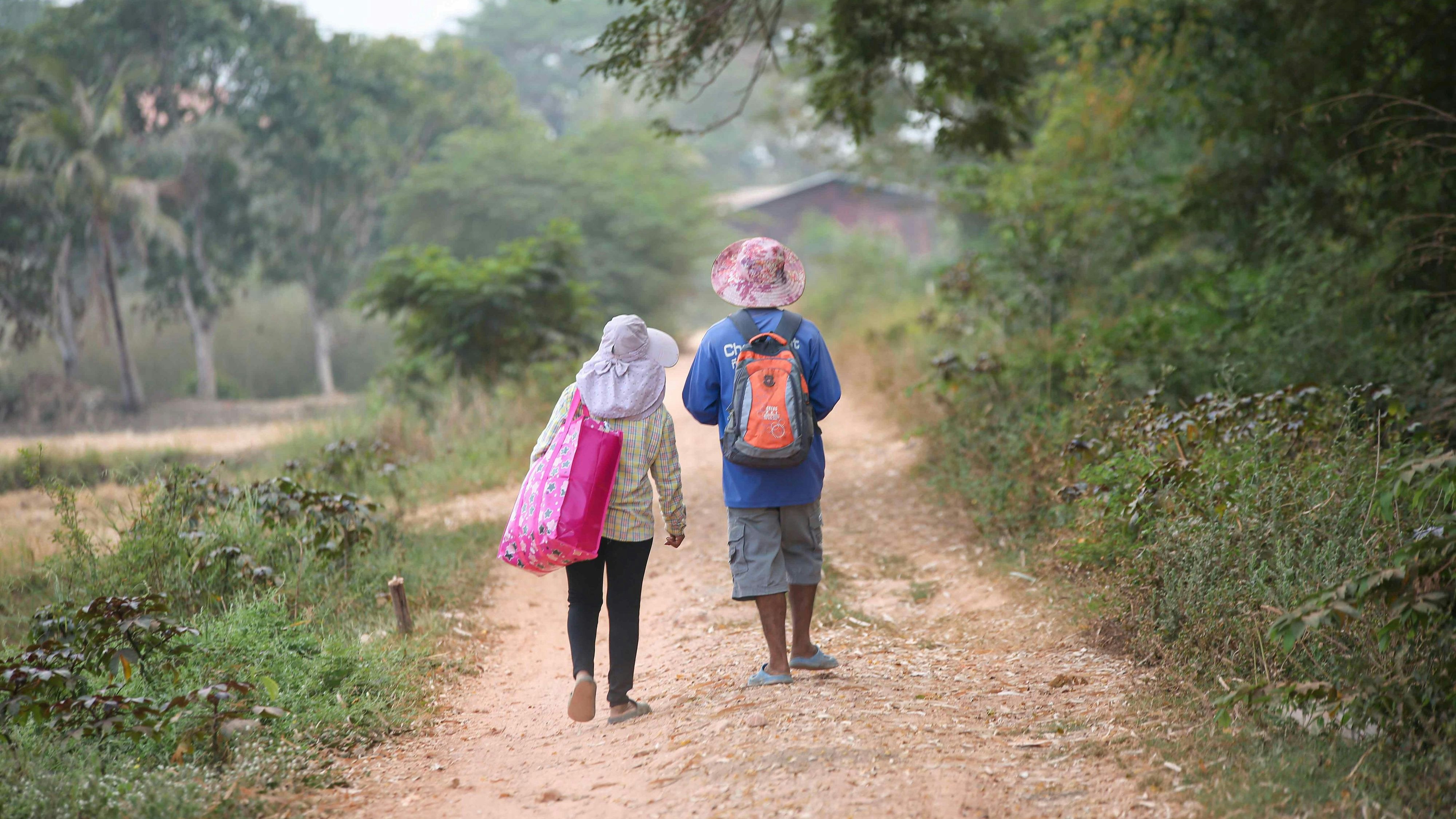 Kinder tragen in Südastasien aufgrund der zunehmenden Klima-Migration eine große Last.