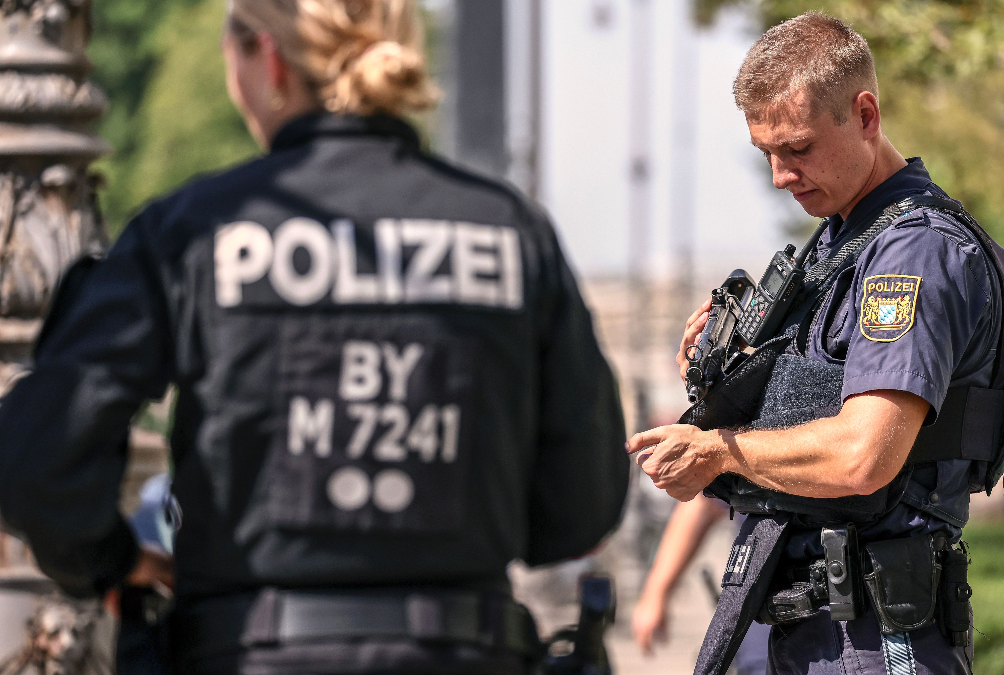Der verhinderte Attentäter wollte schwer verletzt weiter auf fünf Polizisten schießen.