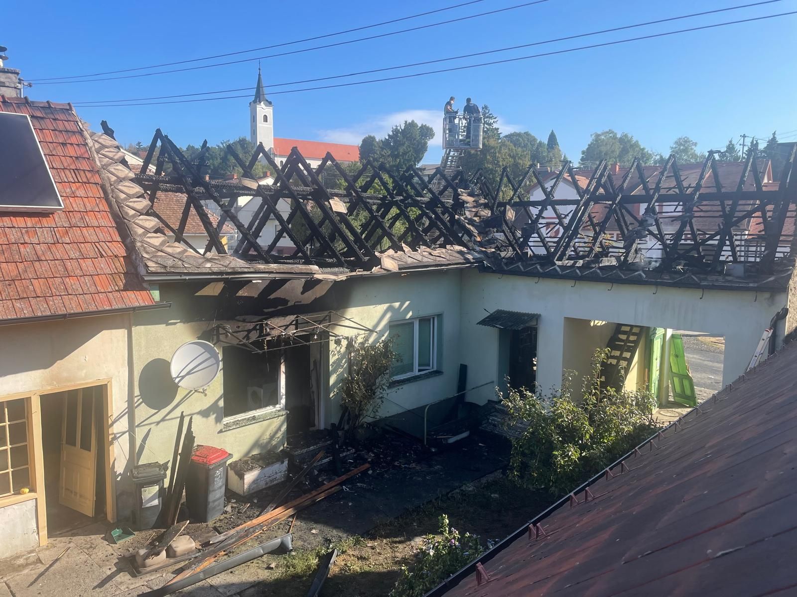 Tragisch: Ein Mann (47) starb bei einem Brand in seinem eigenen Haus.