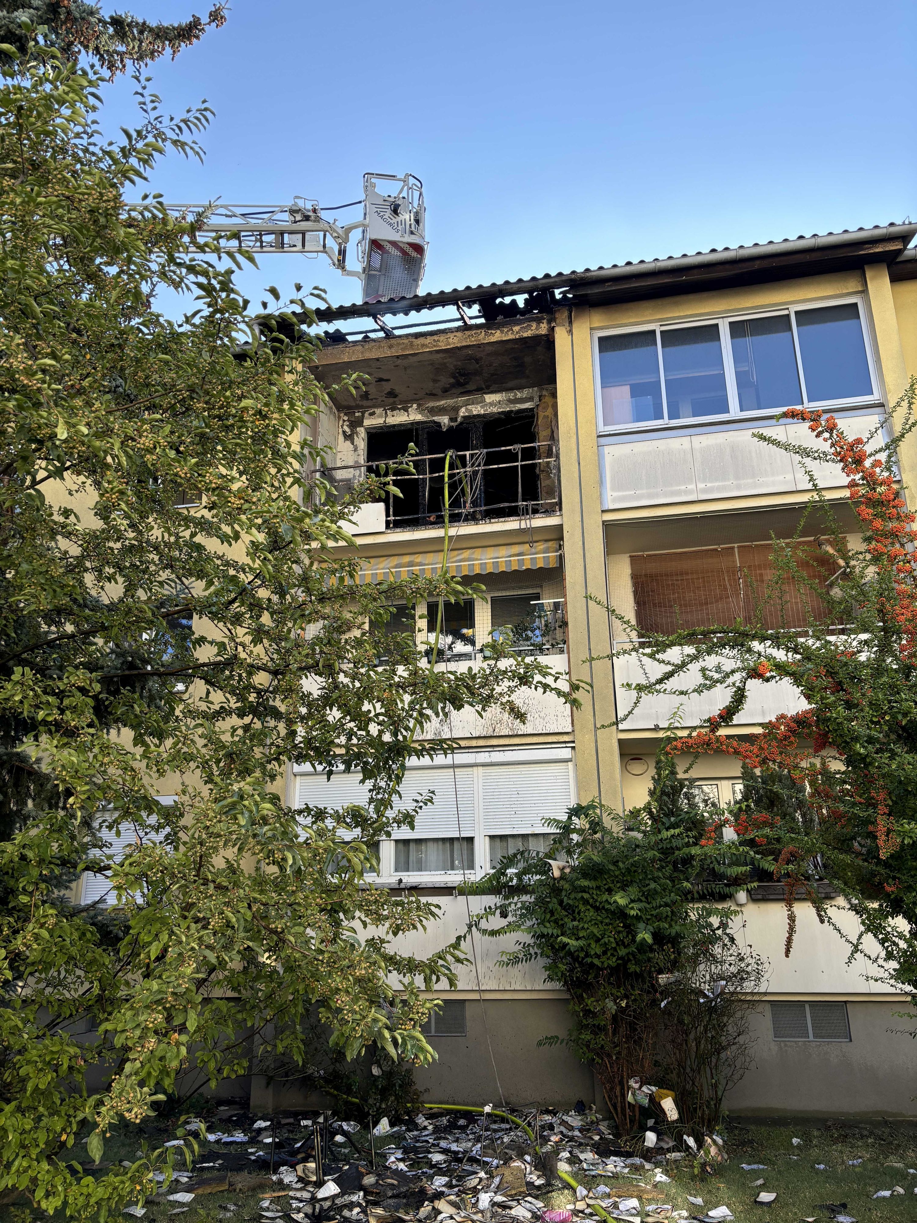 Am Sonntag wurde die Berufsfeuerwehr zu einem Brand in der Inzersdorfer Straße gerufen.