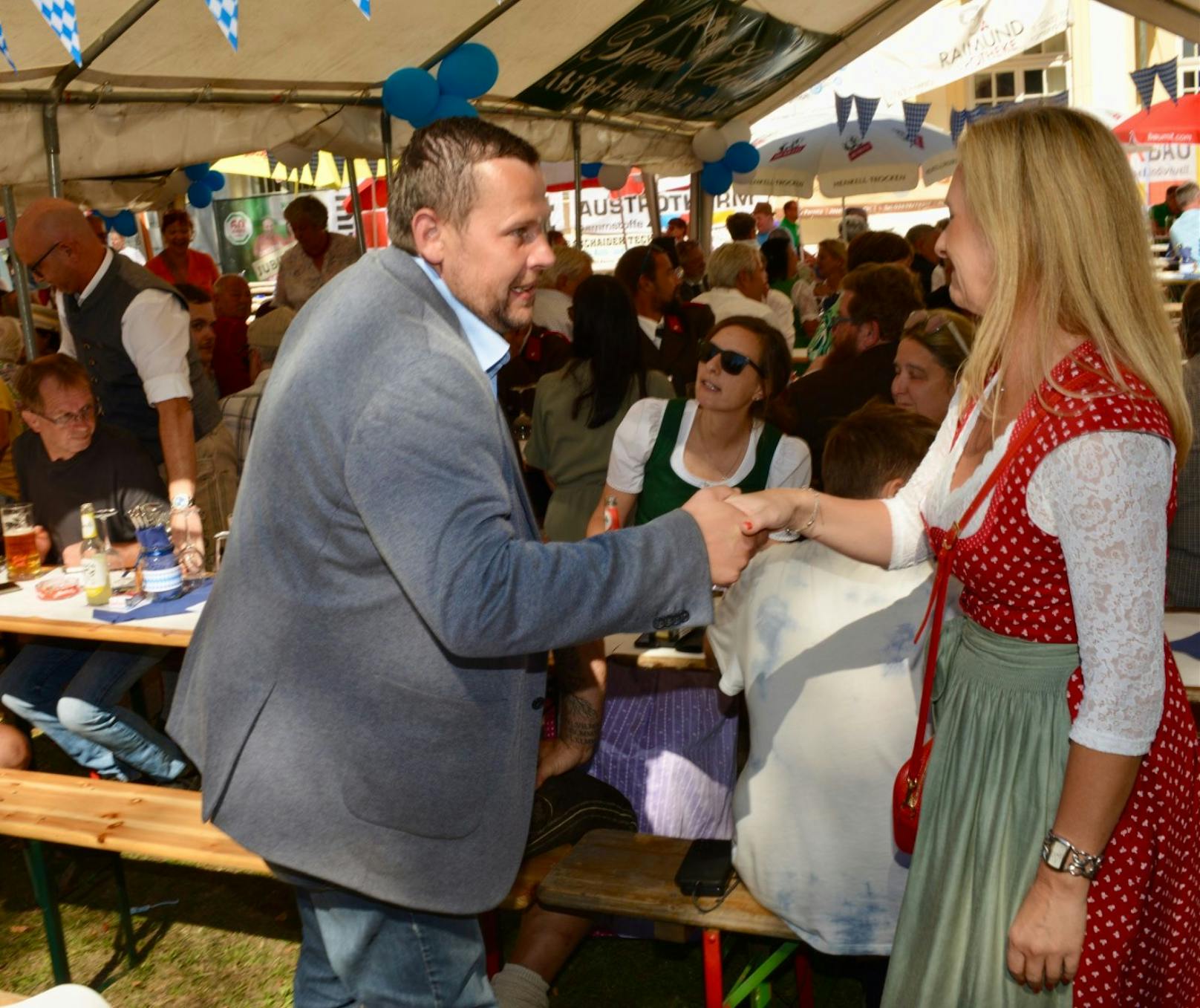 Dirndlgwandsonntag ging in Pernitz in Szene