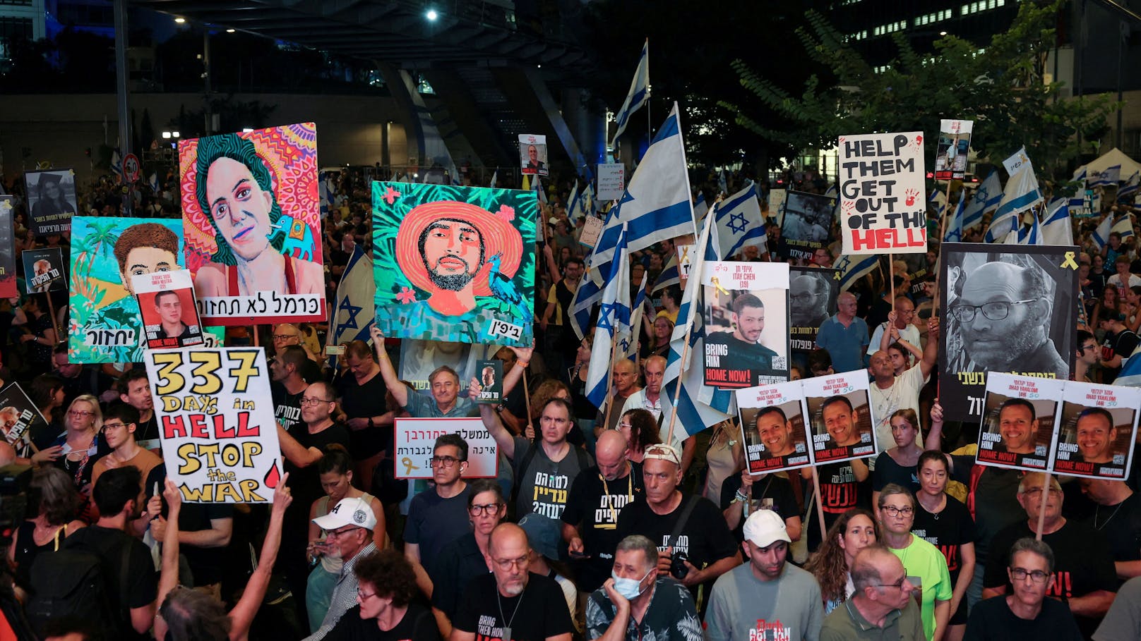 Am Samstagabend kam es in Tel Aviv erneut zu einer Großdemo für einen Geisel-Deal mit der Hamas. 