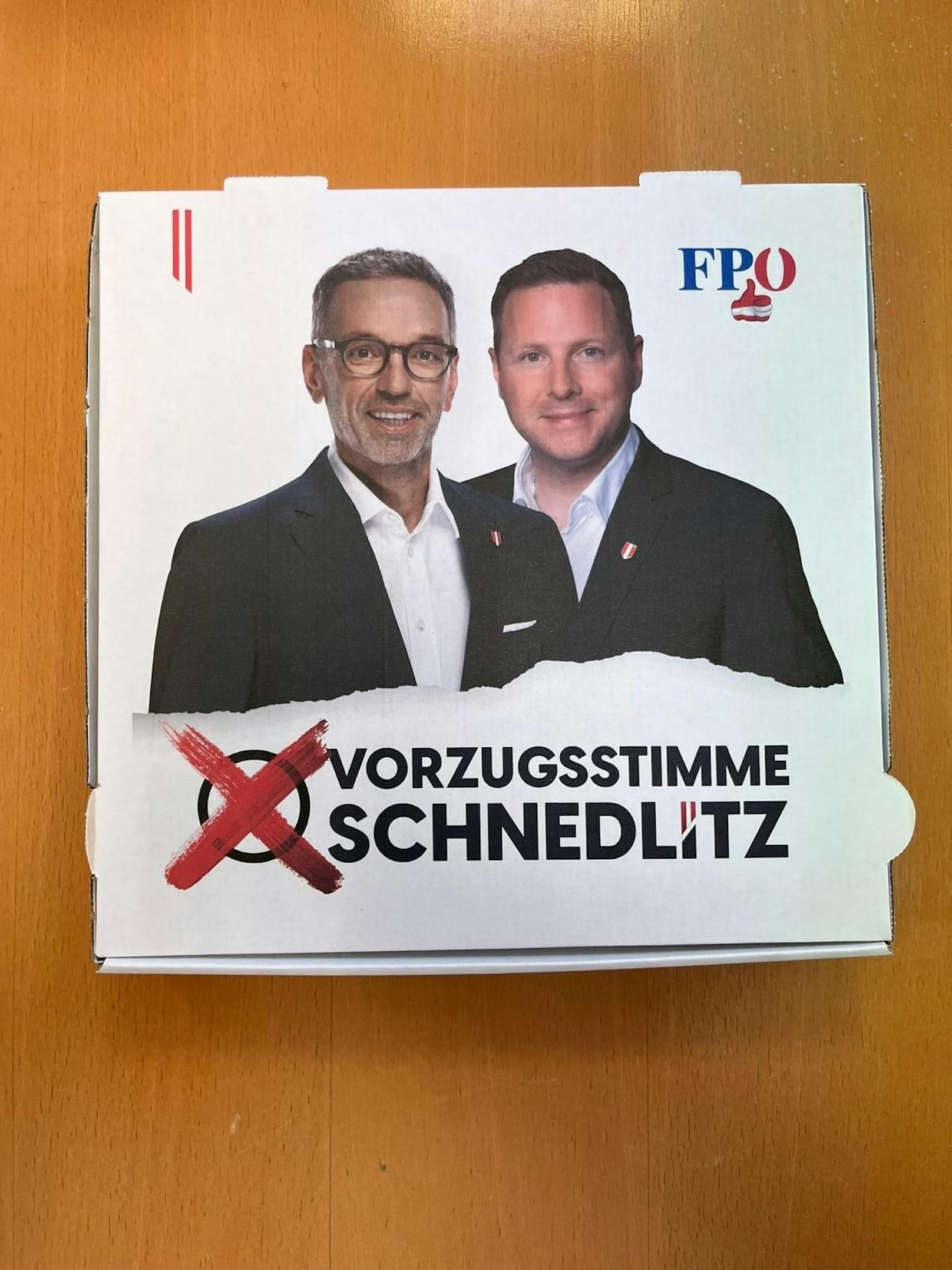 Kickl und Schnedlitz: So sieht der Pizzakarton aus