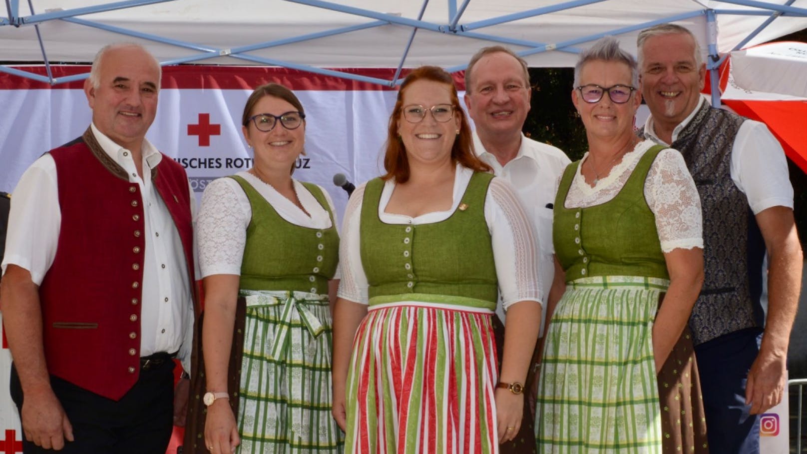 Dirndlgwandsonntag ging in Pernitz in Szene