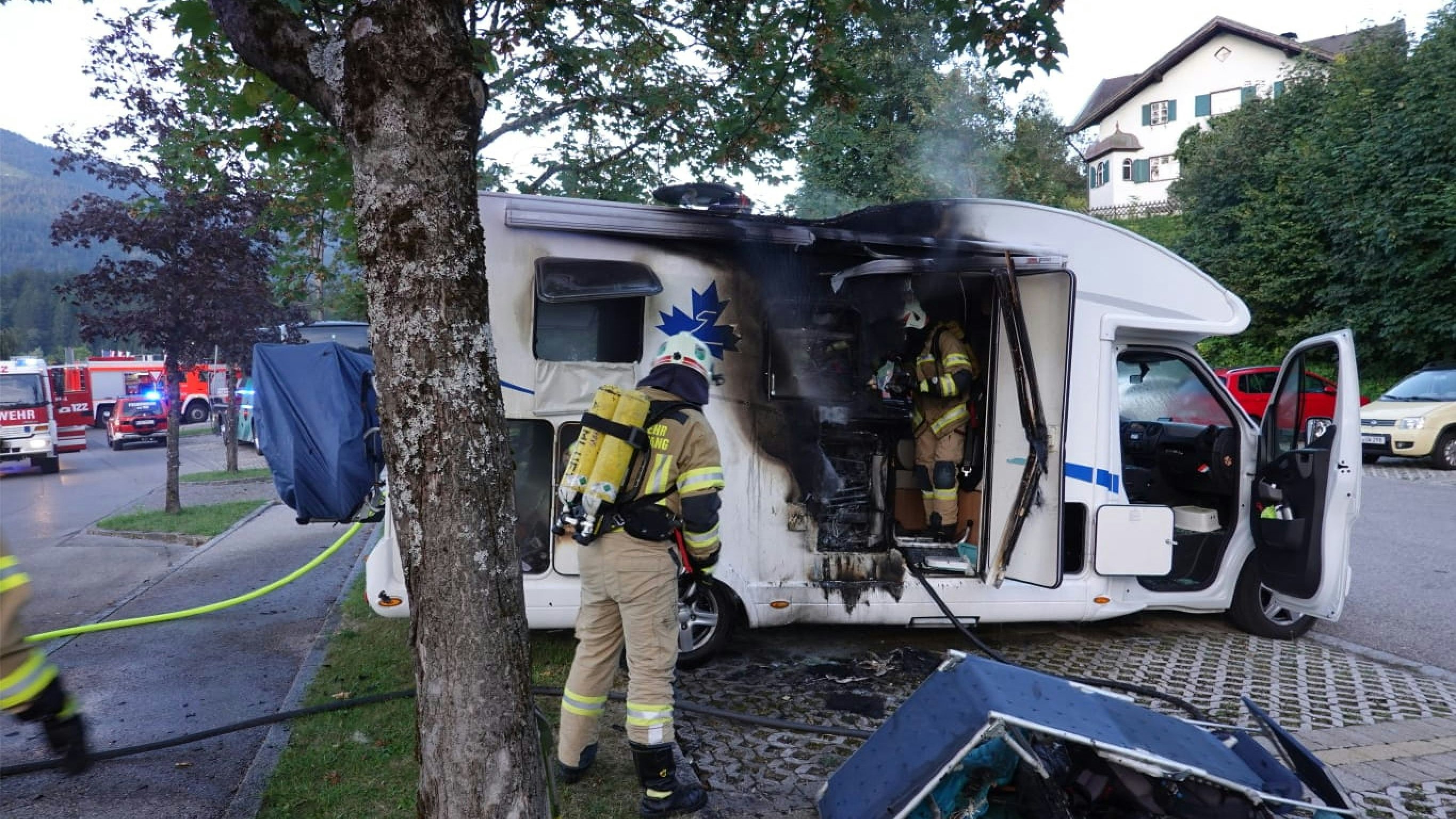 Heute.at - Kühlschrank in Camper explodiert – Großeinsatz in Tirol