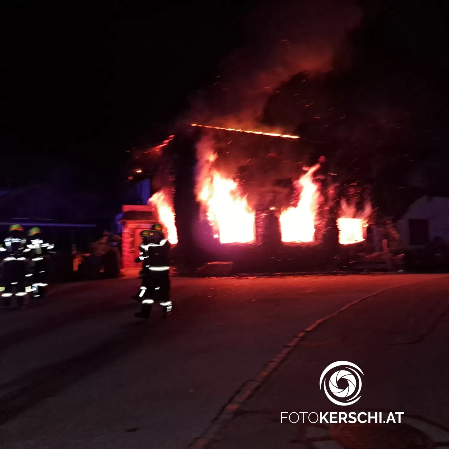 In der Nacht auf Dienstag hat es in einem Asylheim in Oberösterreich gebrannt.