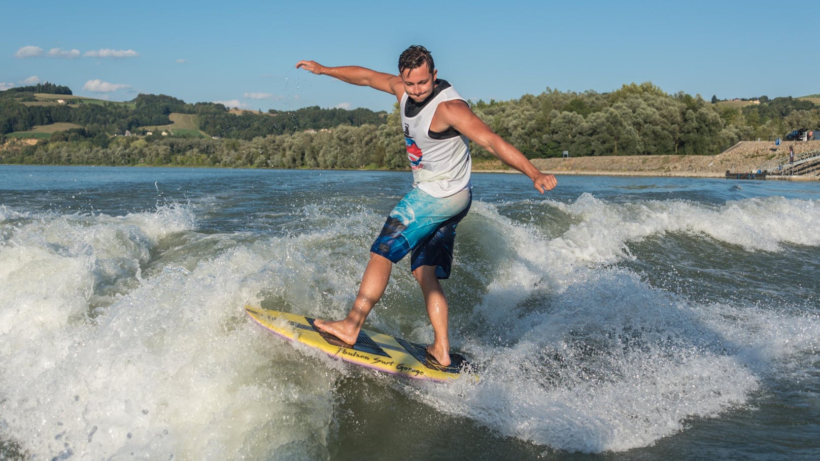 Tobias Konsel ist zweifacher Staatsmeister im Wakesurfen.