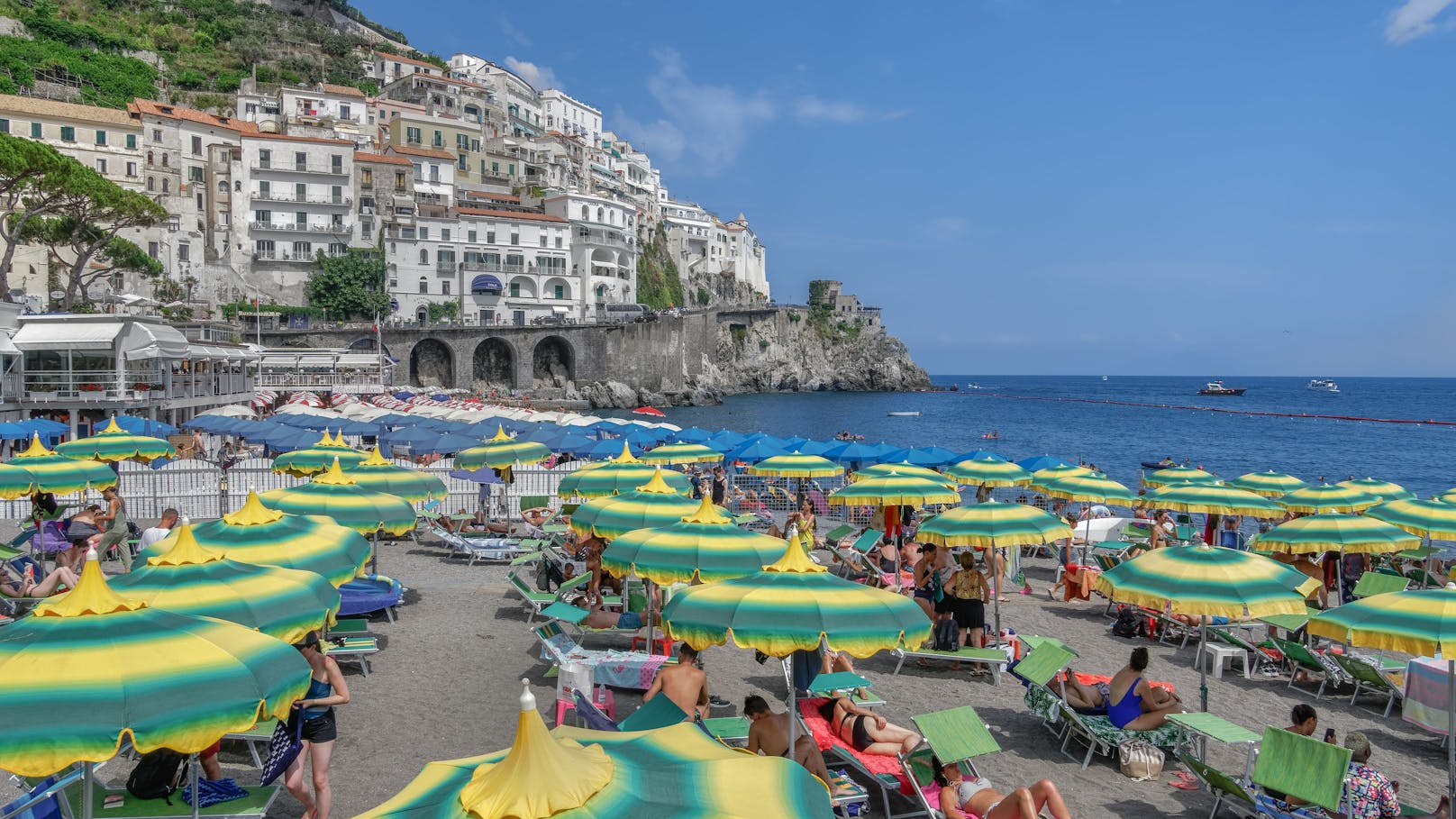 Urlaubsparadies Amalfi will Touristen jetzt überwachen