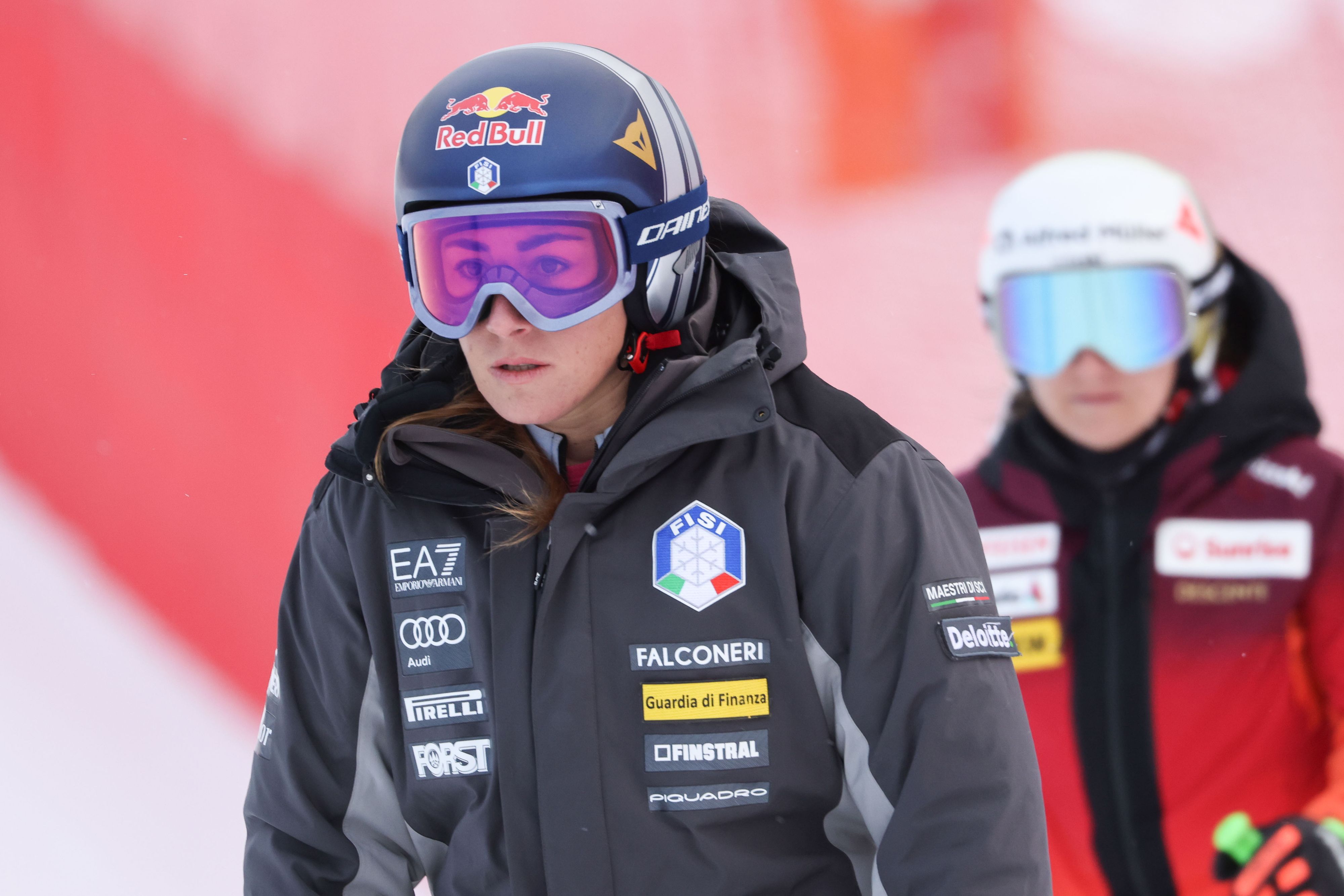 Sofia Goggia muss kurz vor der neuen Weltcup-Saison wieder unters Messer.