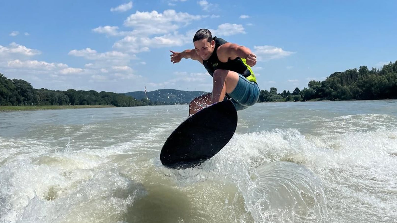 NÖ-Feuerwehrmann will weltbester Wakesurfer werden