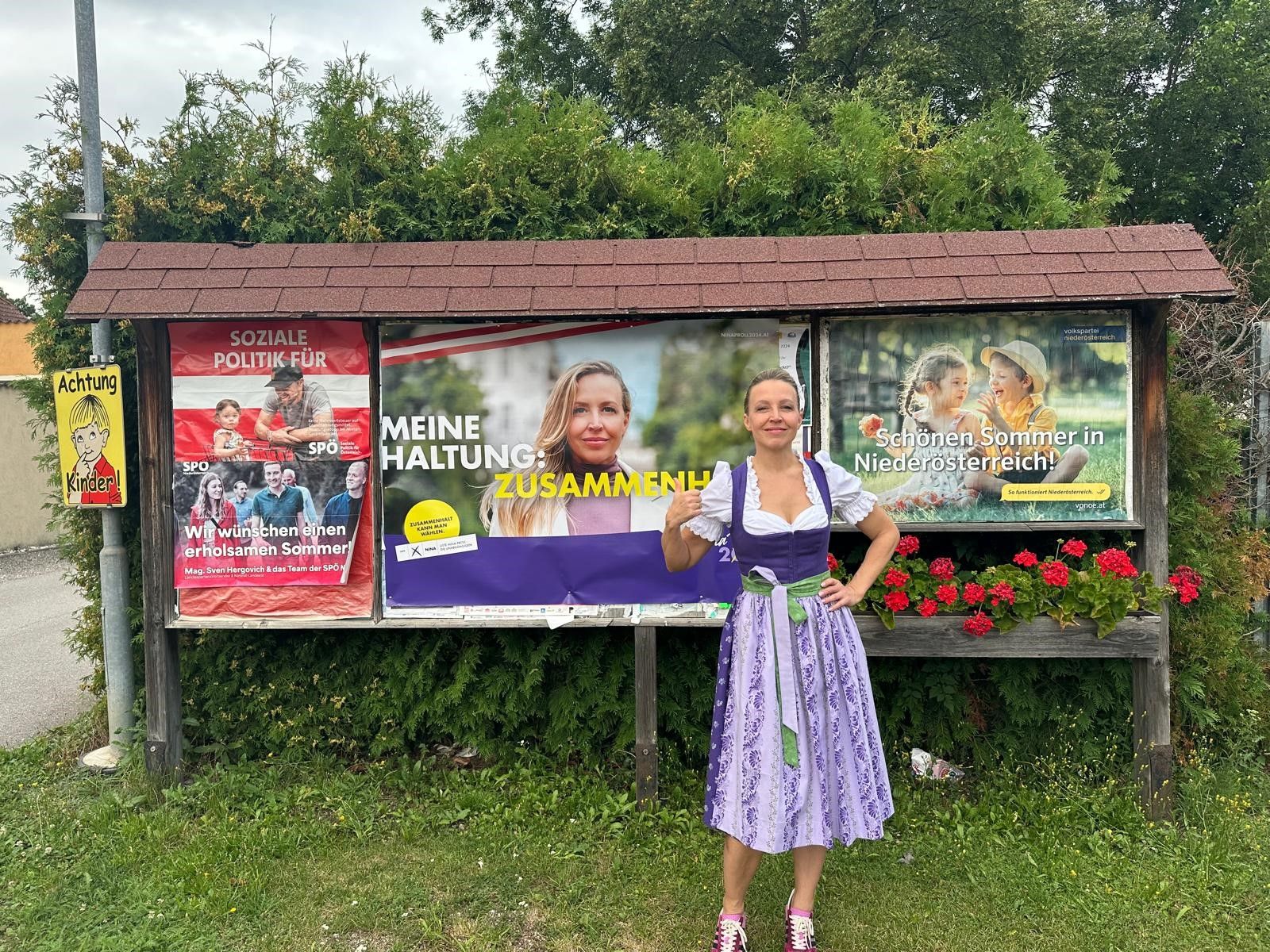 Nina Proll als Kanzlerin?