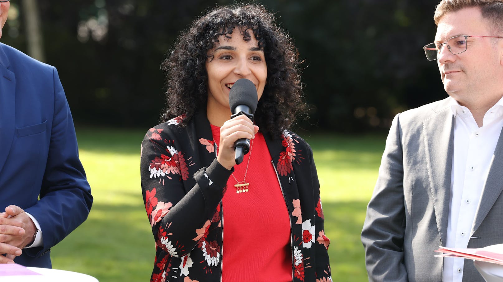 Bezirksvorsteherin Alsergrund, Saya Ahmad, lädt die Bürger zum Mitmachen ein.