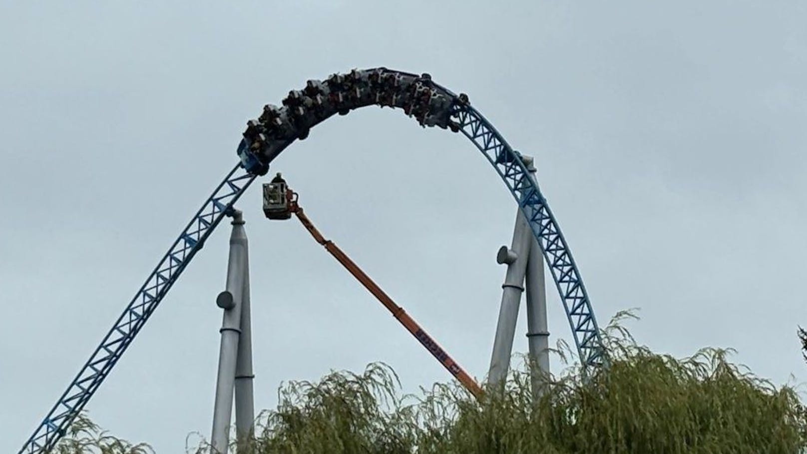 Bange Augenblicke am Mittwoch im Europa-Park.