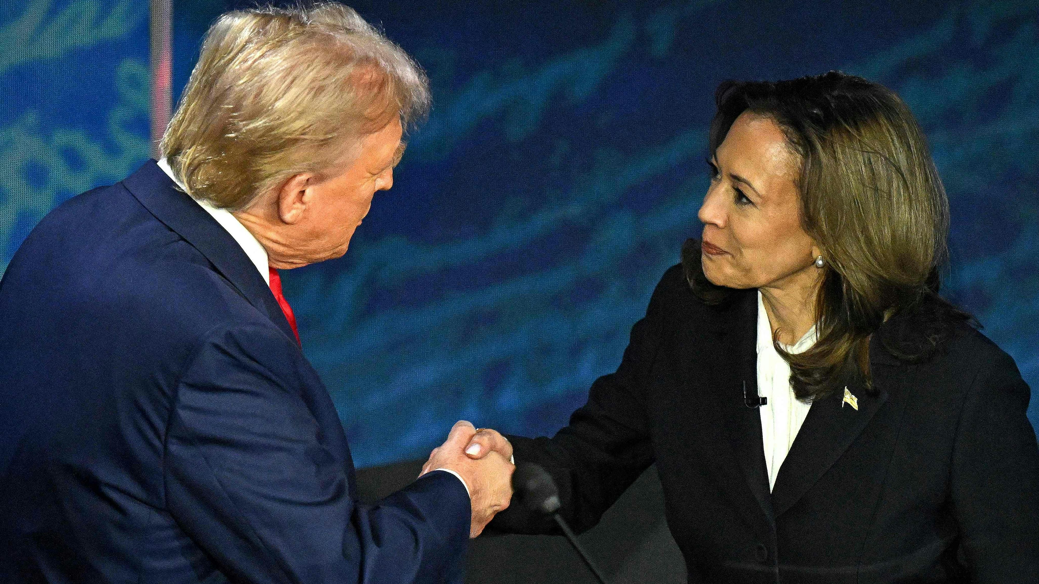 Tatsächlich passiert: Kamala Harris stellte sich Donald Trump vor dem TV-Duell als "Kamala Harris" vor