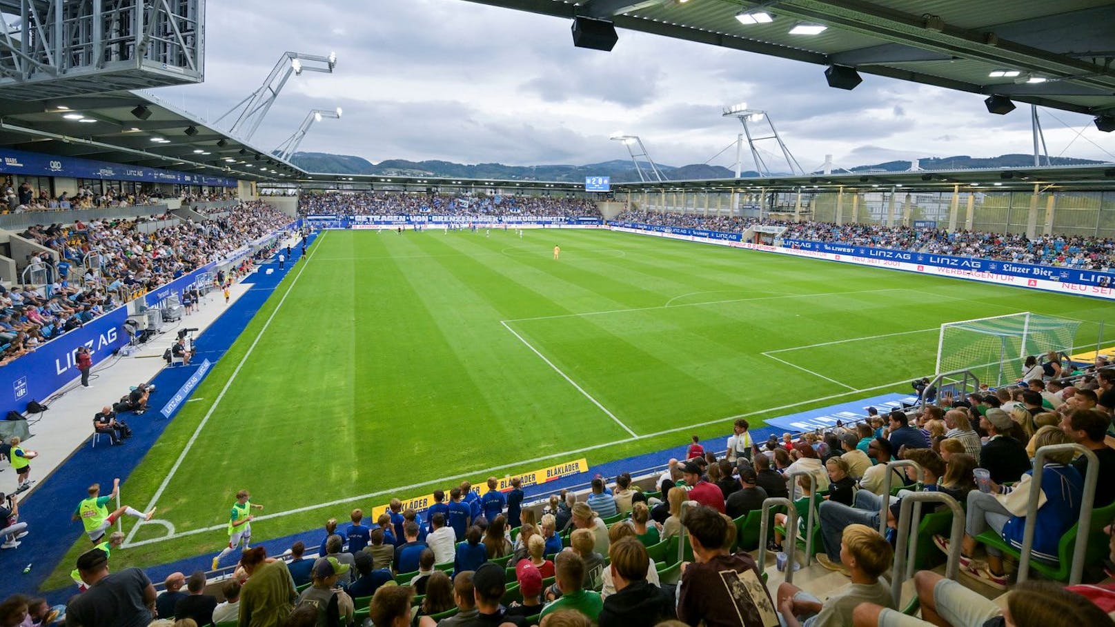 Regen-Chaos in Österreich! Linzer Derby droht Absage