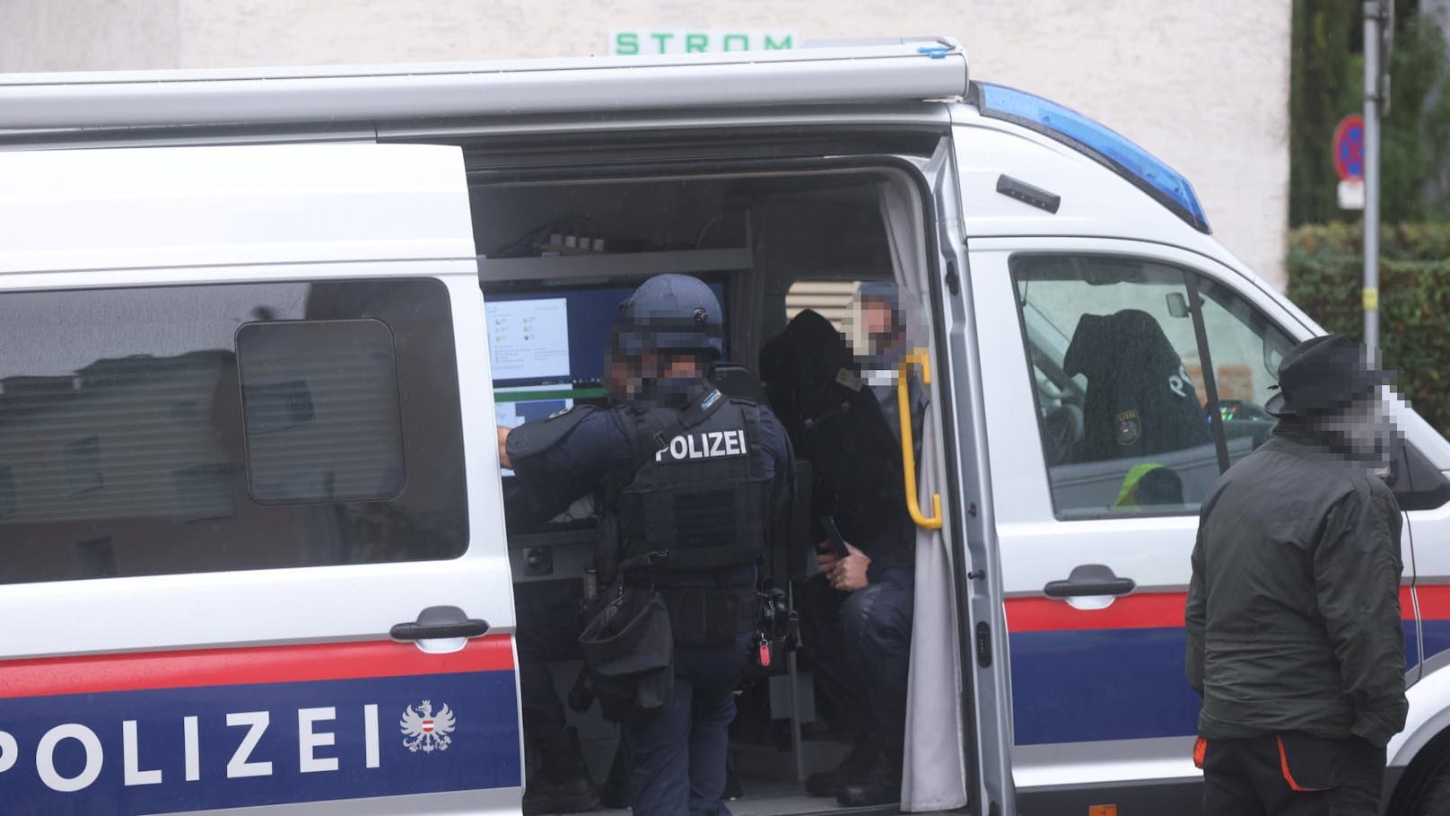 Gegen die Sonderschule in der Teistlergutstraße in Linz-Urfahr gab es am Donnerstag um kurz nach sieben Uhr Früh eine Bombendrohung. Die Kinder wurden nach Hause geschickt.