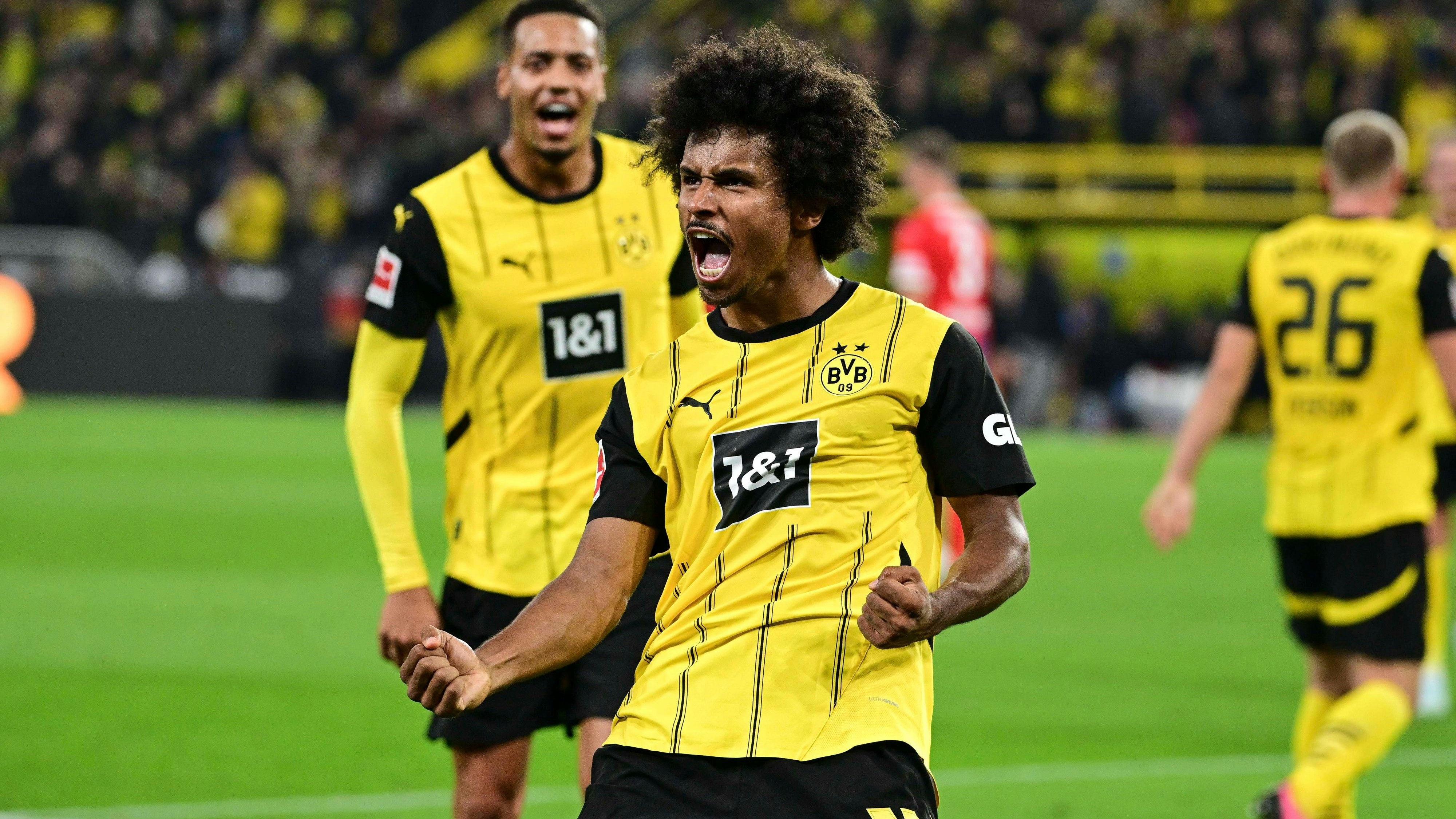 Karim Adeyemi jubelt