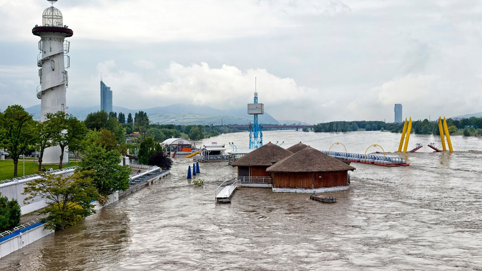 "Zu Hause bleiben" – Unwetterwarnung jetzt für Wien