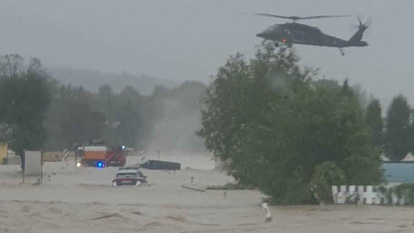 Helfer in Not! Spektakuläre Rettung mit Black Hawk