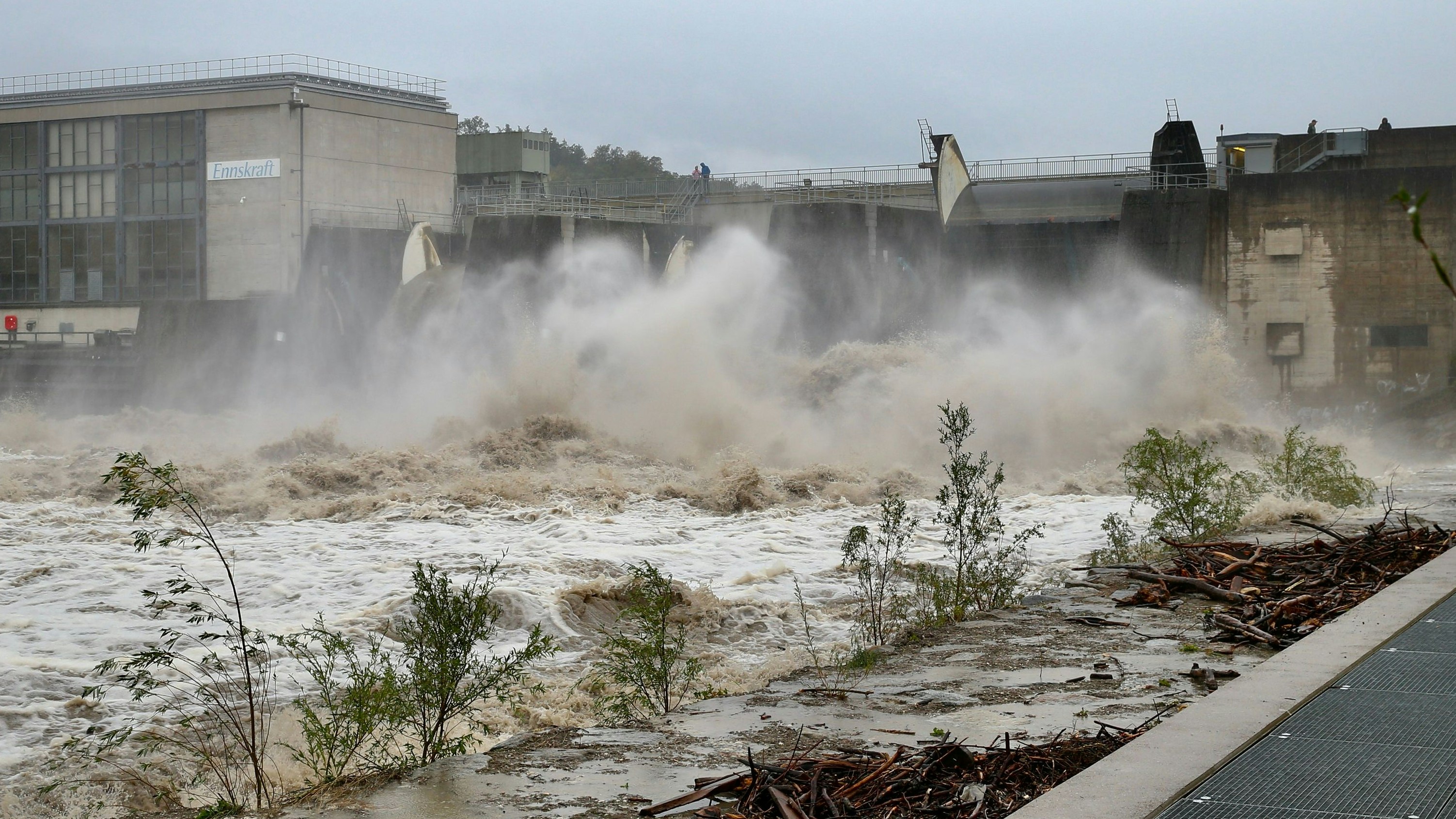 Heute.at - Höchste Dammbruchgefahr – Angst vor nächster Welle