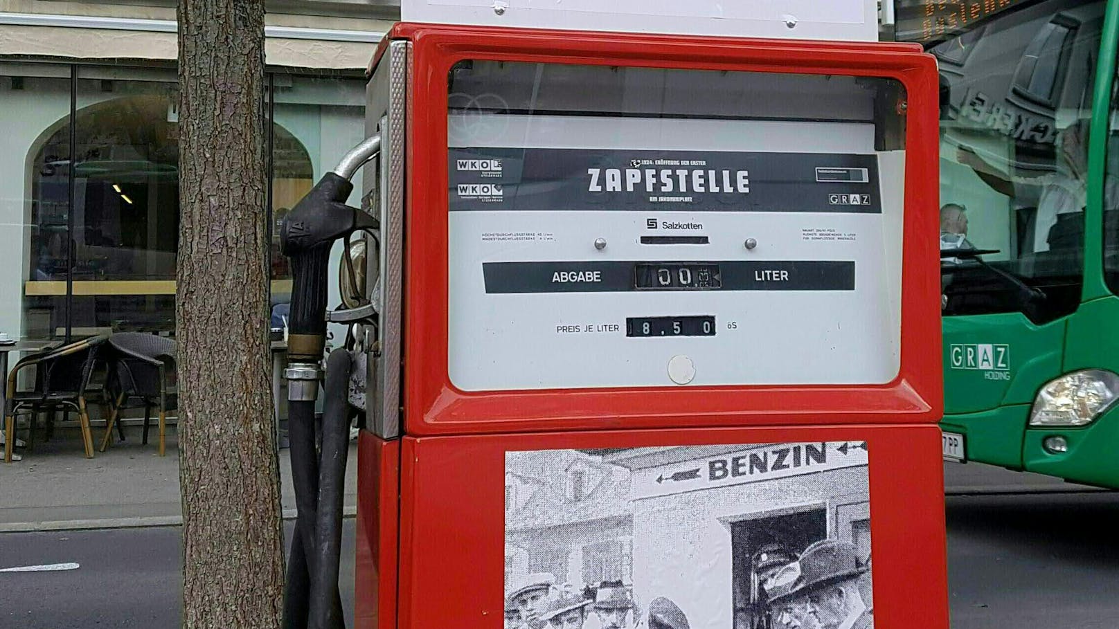 Österreichs erster Tankstelle wurde ein Denkmal gesetzt