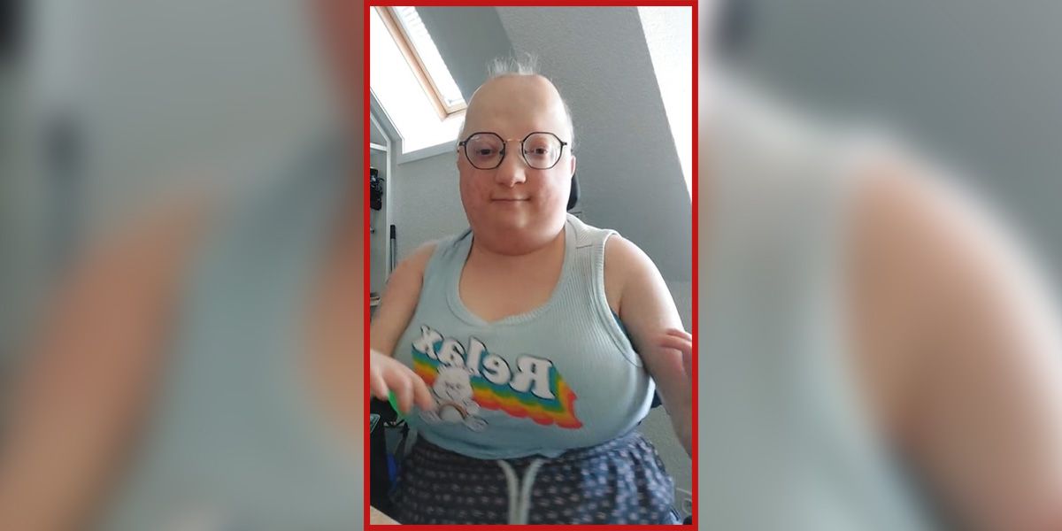 Lea (Bild) feiert Erfolg mit ihrem TikTok-Account.