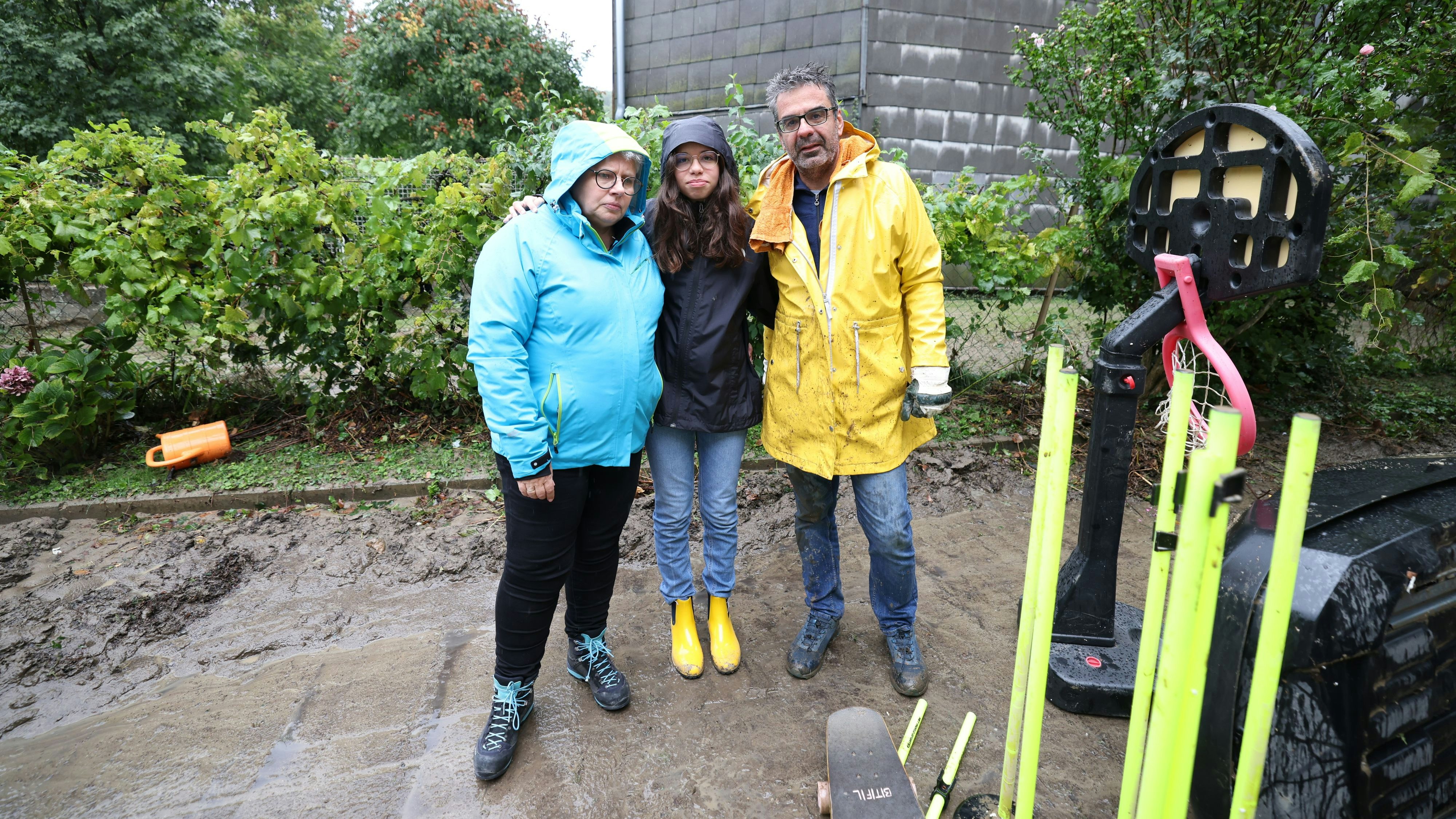 Flutopfer Ludwiggasse Wien, Marion, Melina und Orestis K. (v.l.)
