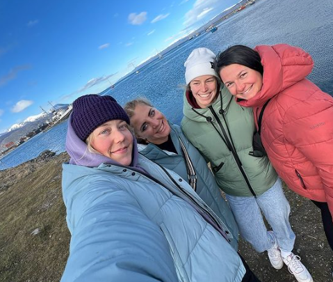 Slalom-Ass Gallhuber: Selfie mit ÖSV-Koleginnen