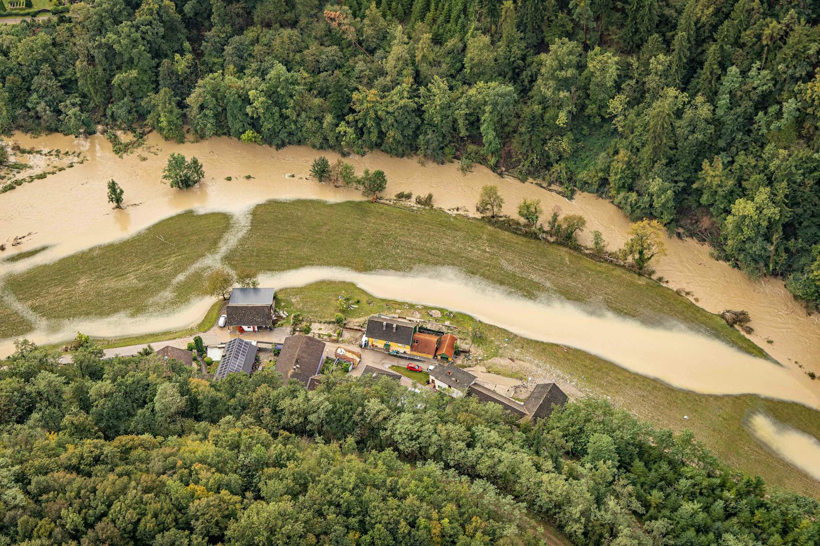 Luftaufnahmen am Dienstag zeigen das gesamte Ausmaß der Zerstörung in Kirchberg an der Pielach, Rabenstein, Hofstetten, Haunoldstein und Groß Sierning.