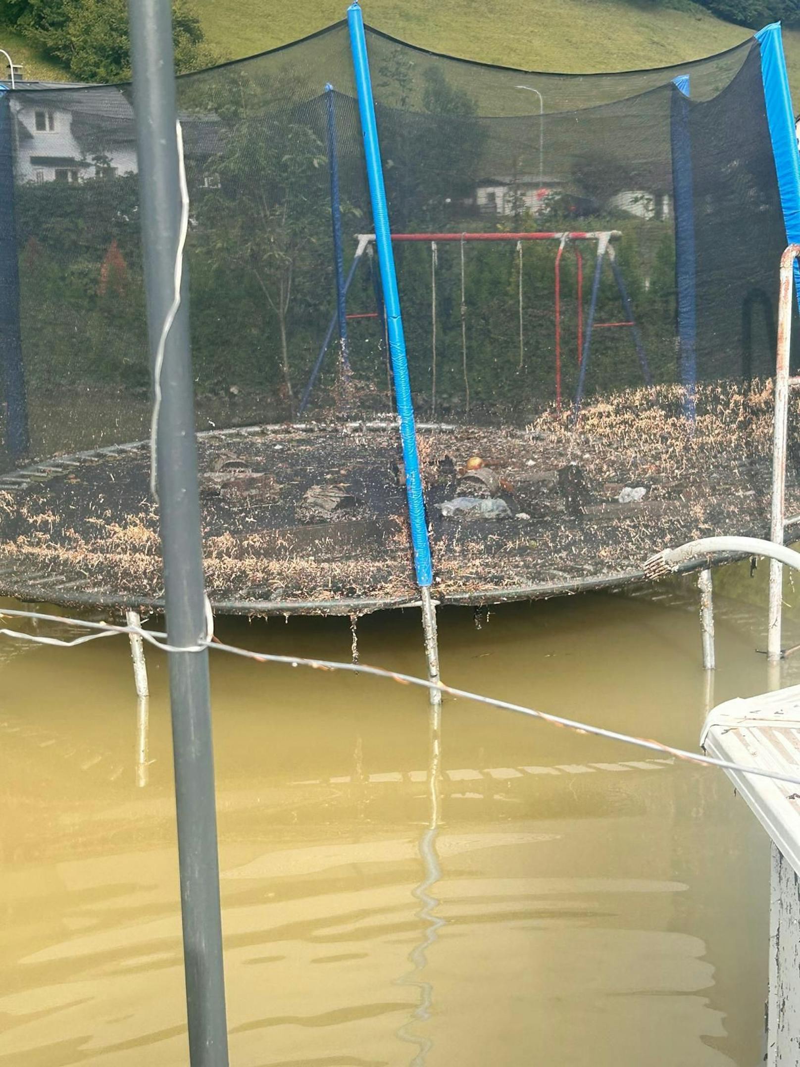 Aufnahmen von der Flutkatastrophe in Rotheau, die erschüttern.