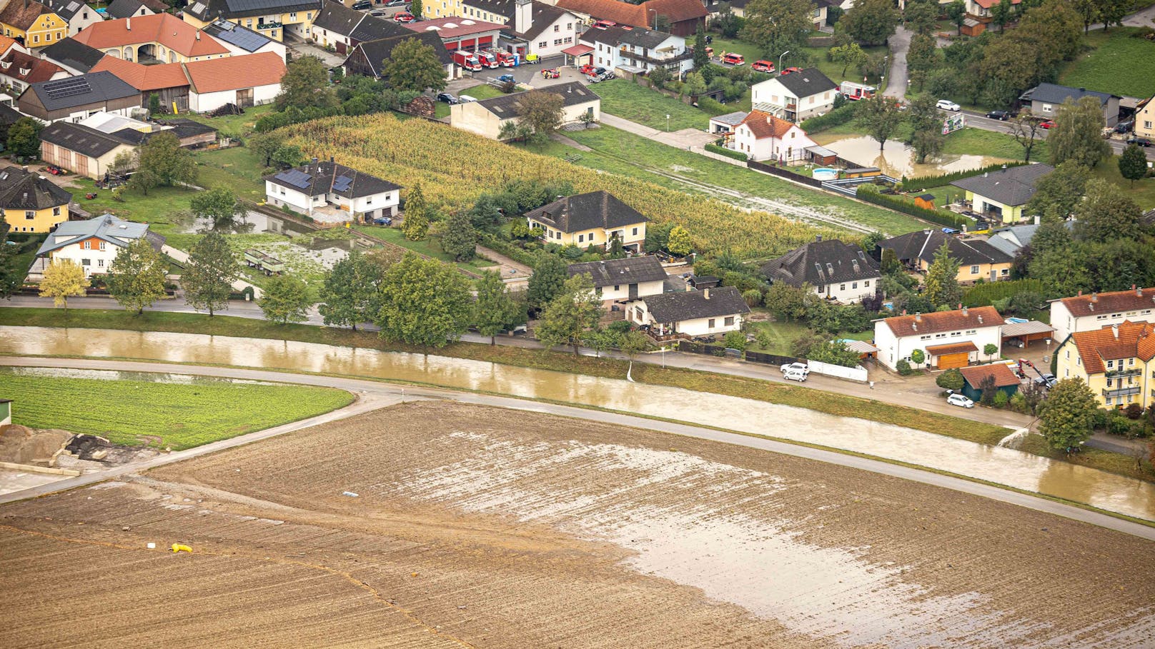 Luftaufnahmen am Dienstag zeigen das gesamte Ausmaß der Zerstörung in Kirchberg an der Pielach, Rabenstein, Hofstetten, Haunoldstein und Groß Sierning.